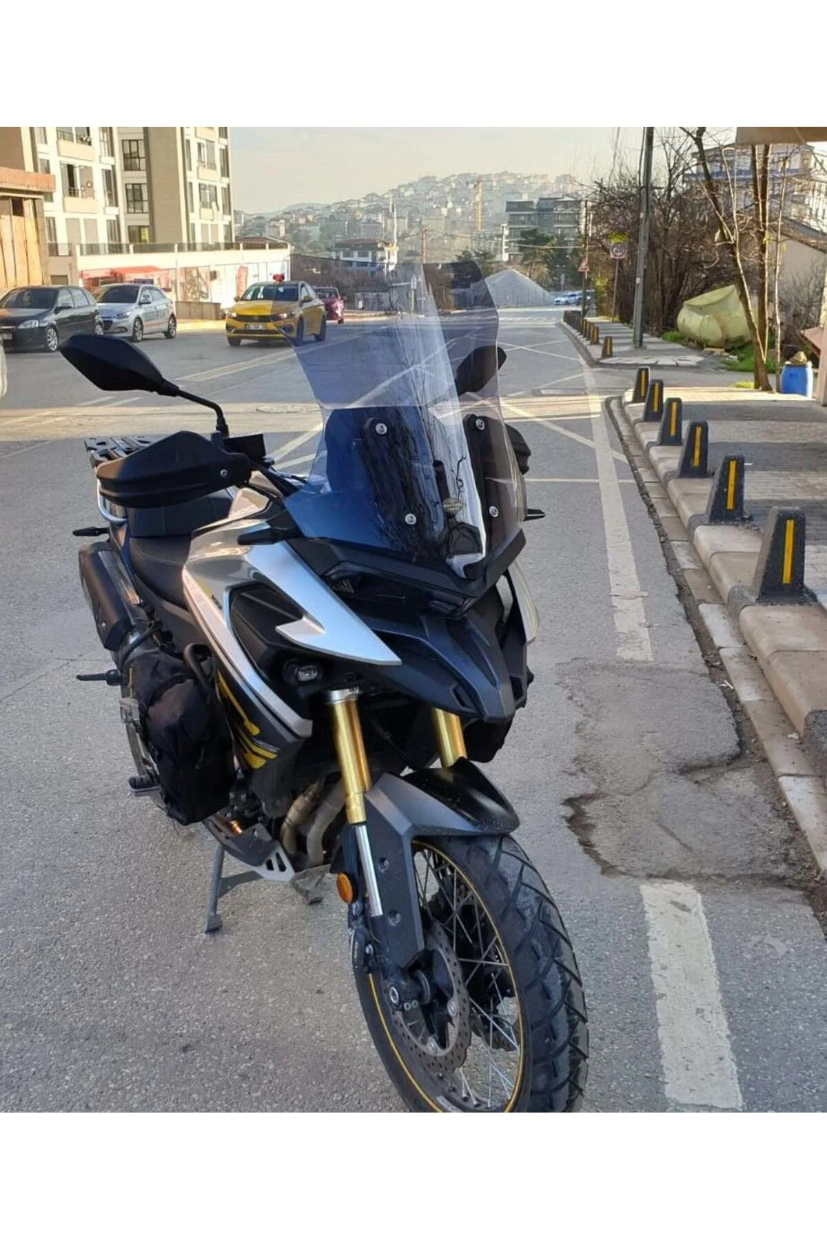 Voge DS 625X Ön Cam 2023-2026 Model 56cm Füme Renkli 4mm SPORTİF 