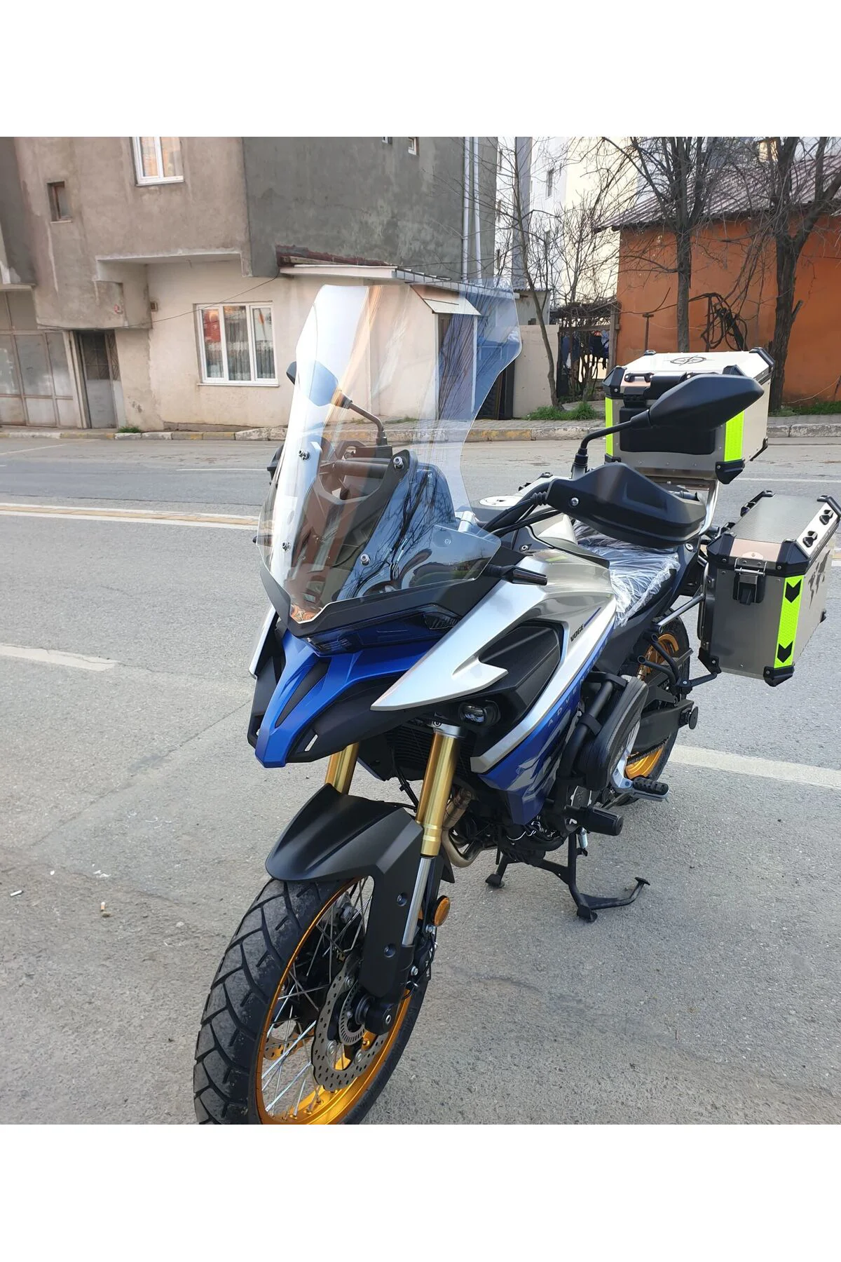 Voge DS 625X Ön Cam 2023-2026 Model 56cm Şeffaf Renkli 4mm SPORTİF MODEL