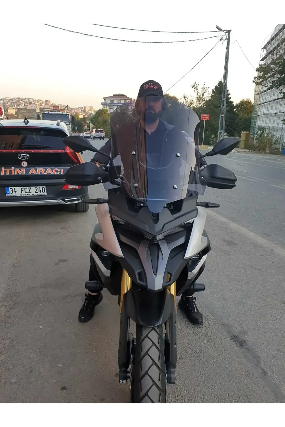 Voge DS 625X Siperlik Ön Cam 2023-2025 Model 56cm Füme Renkli 4mm