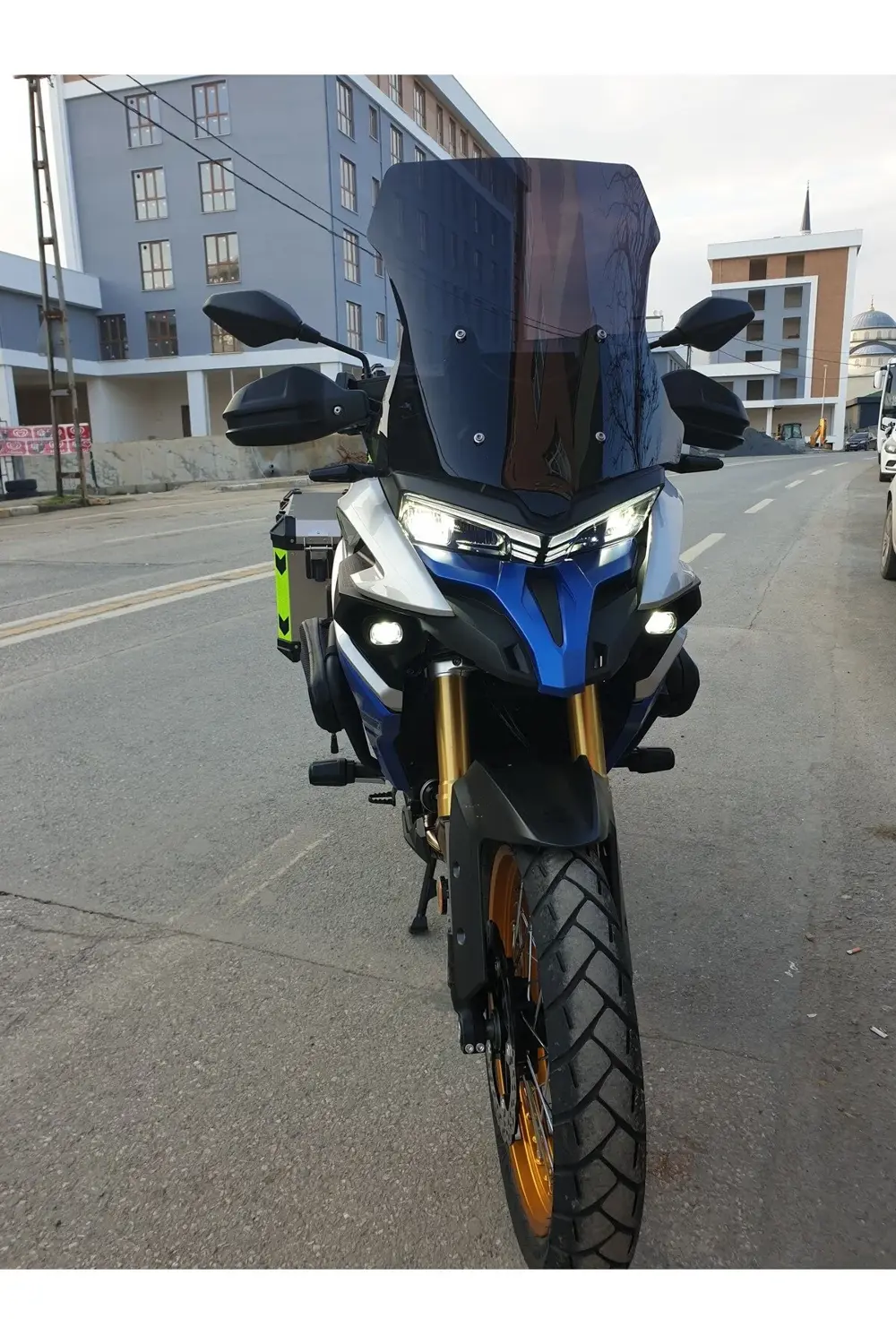 Voge DSX 525 Ön Cam 2023 2024 Model 56cm Siyah Renkli 4mm SPORTİF