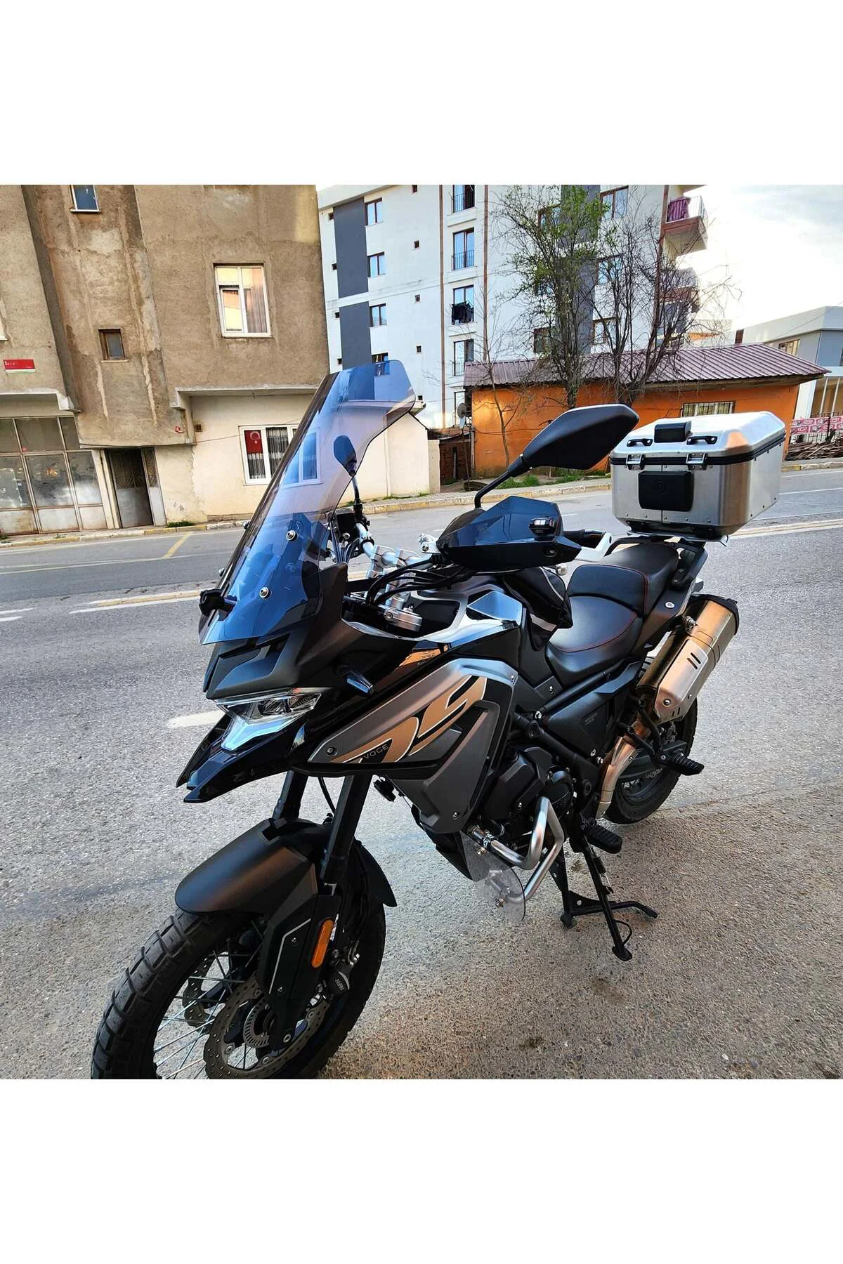 Voge DSX 650 Ön Cam 2022-2026 Model 55cm Füme Renkli 4mm KISA
