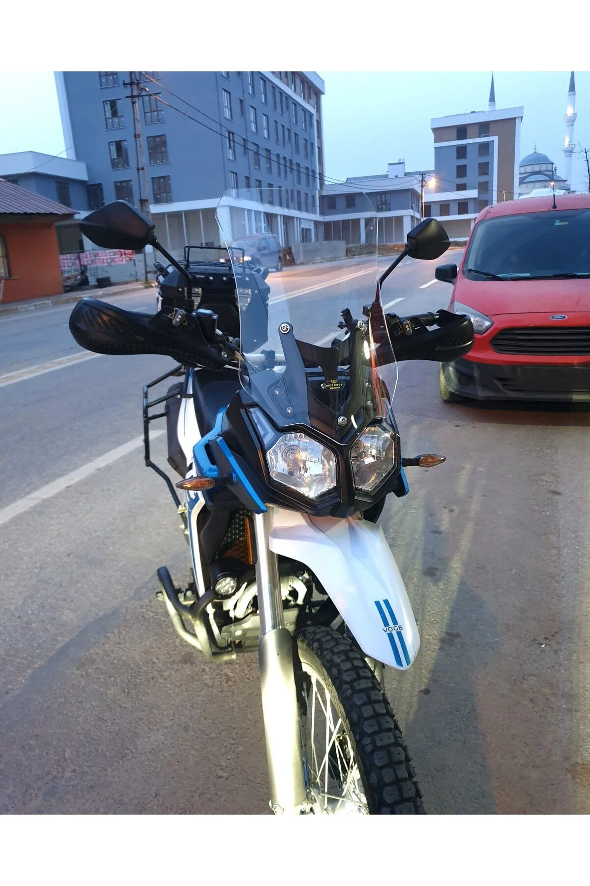 Voge Rally 300 Ön Cam 2022-2026 Model 51cm Şeffaf Renkli 4mm