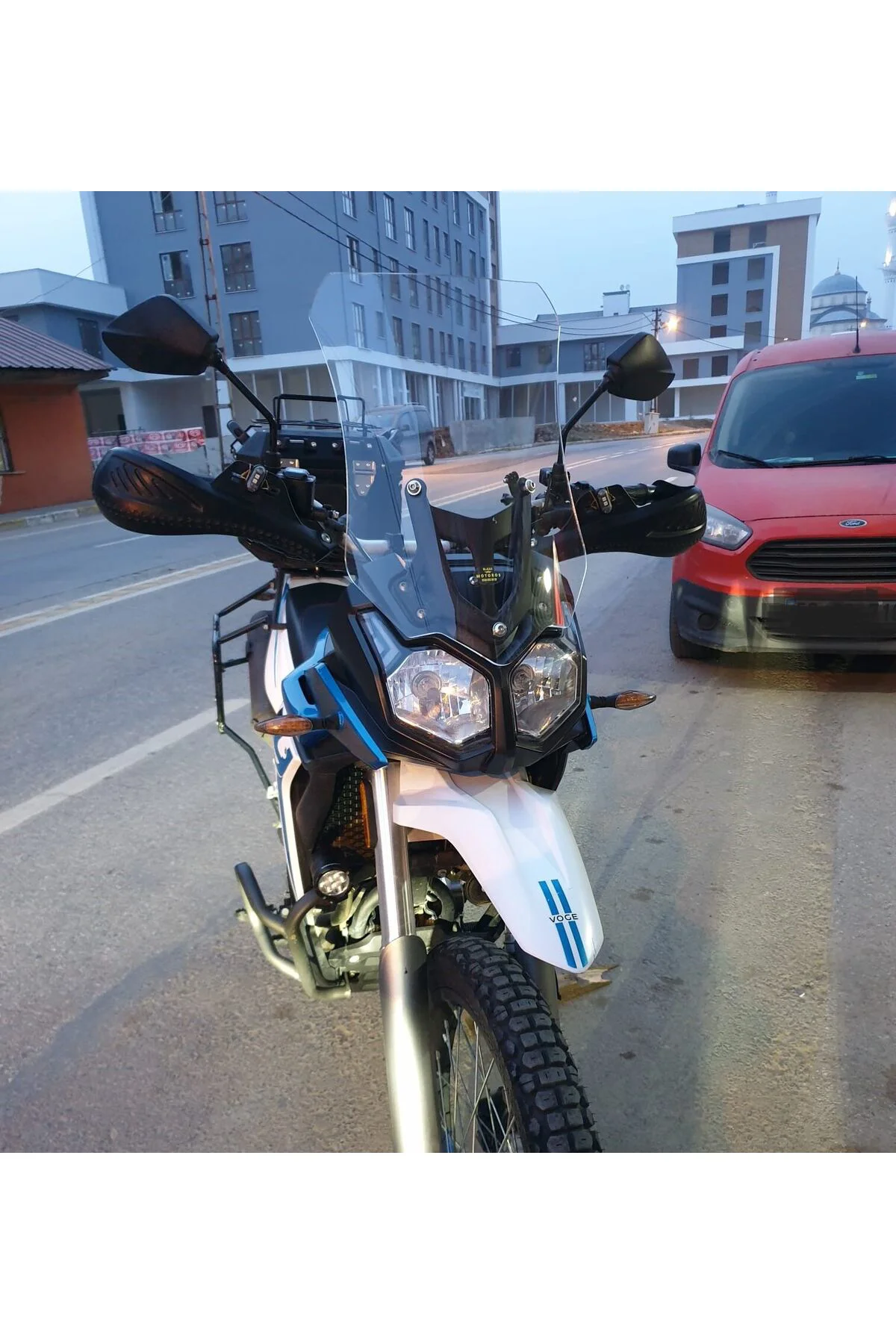 Voge Rally 300 Ön Cam 2022-2026 Model 51cm Şeffaf Renkli 4mm