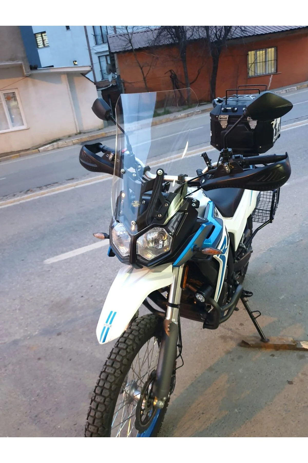 Voge Rally 300 Ön Cam 2022-2026 Model 51cm Şeffaf Renkli 4mm