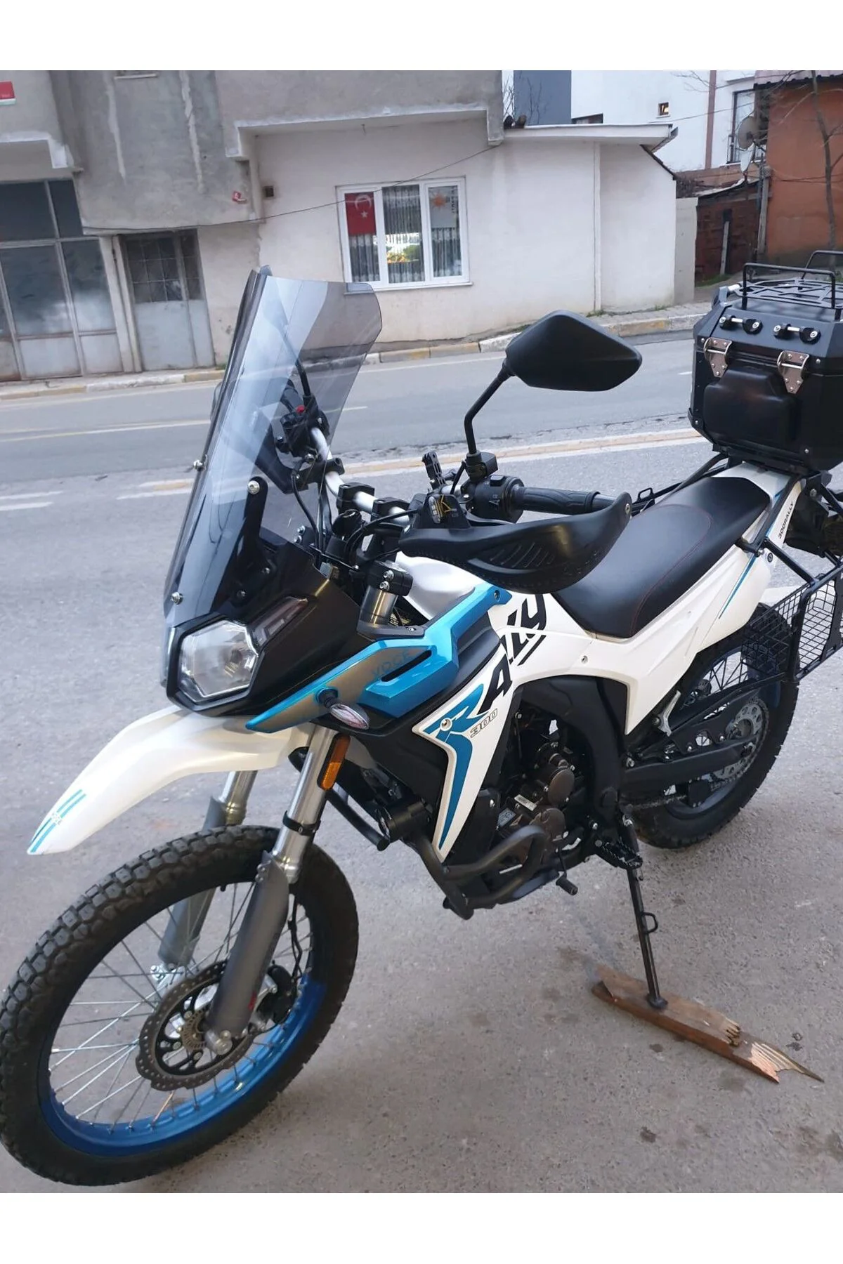 Voge Rally 300 Ön Cam 2022-2026 Model 51cm Füme Renkli 4mm