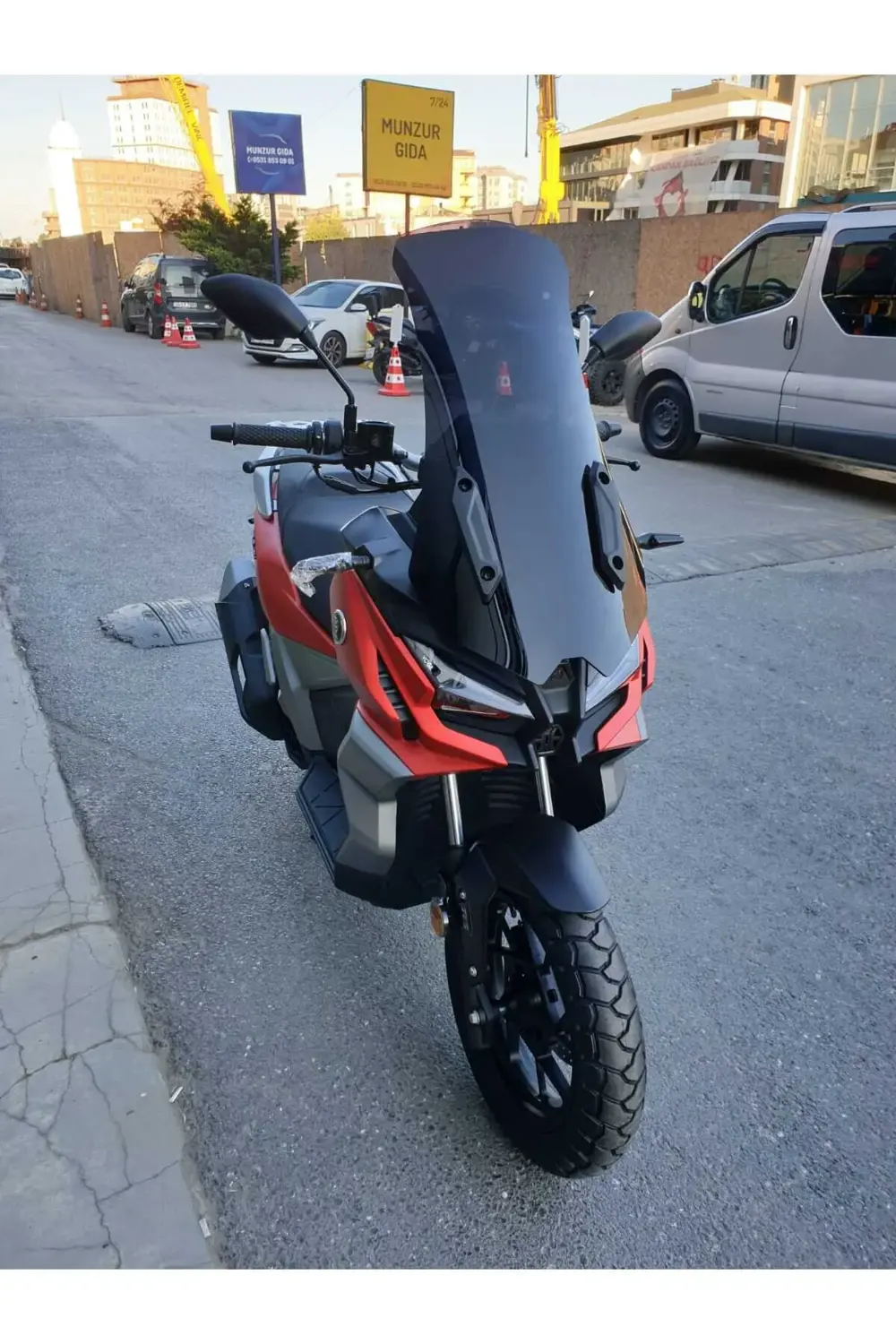 Voge Sr1 Adv Ön Cam 2023 2024 Model 71cm Şeffaf Renkli 4mm