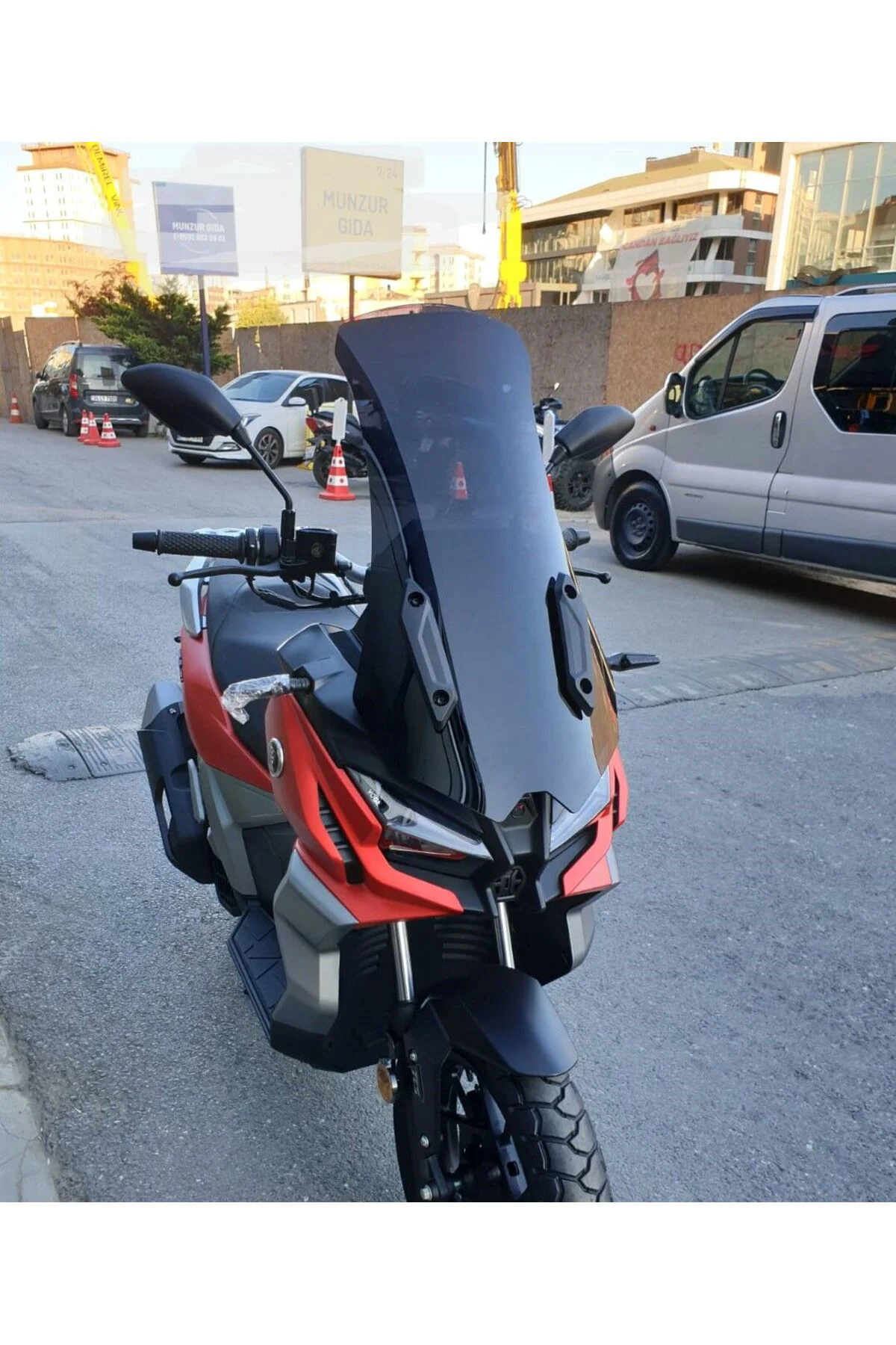 Voge SR1 ADV Ön Cam 2023-2026 Model 71cm Siyah Renkli 4mm
