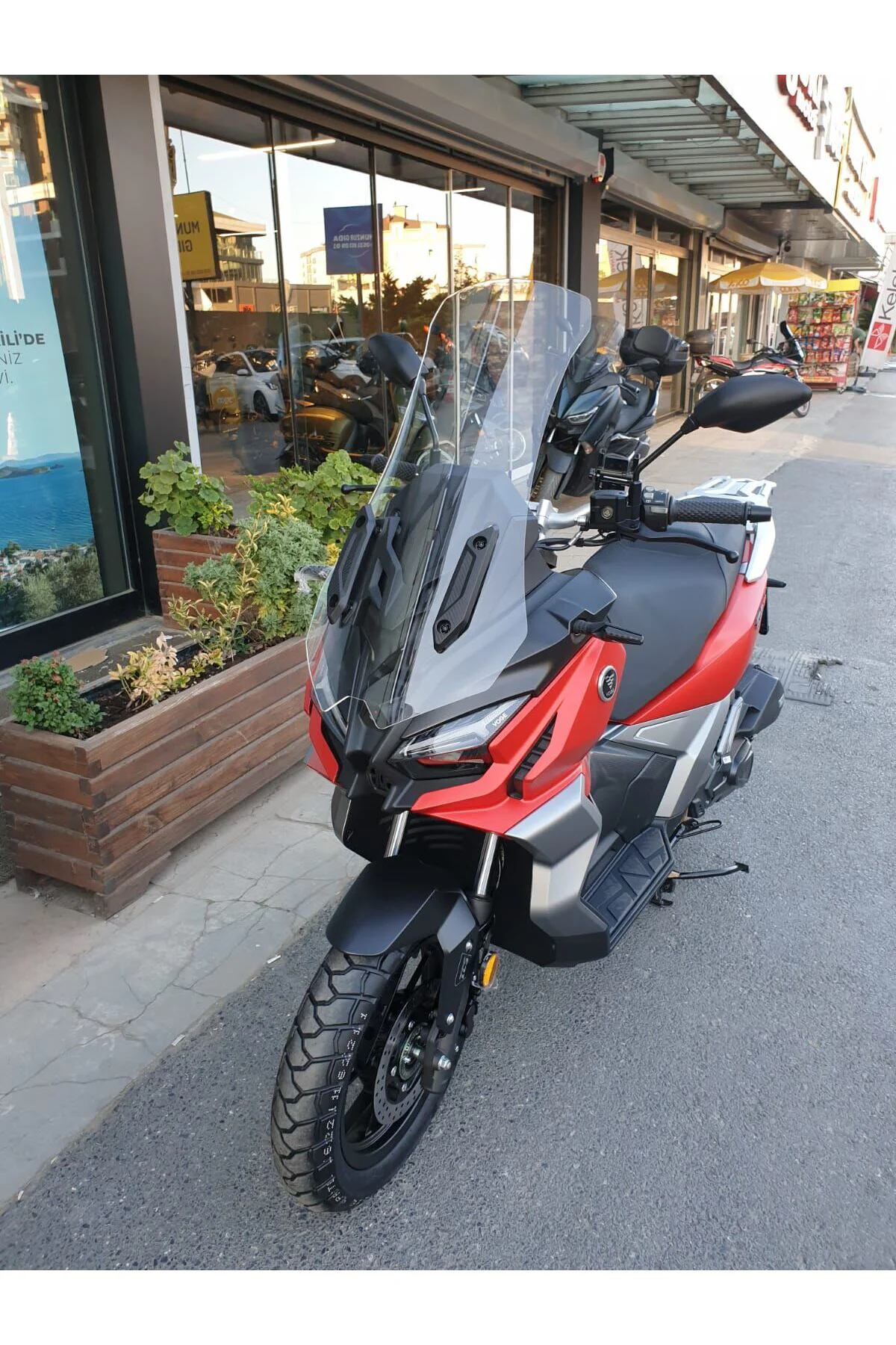 Voge SR1 ADV Ön Cam 2023-2026 Model 71cm Şeffaf Renkli 4mm