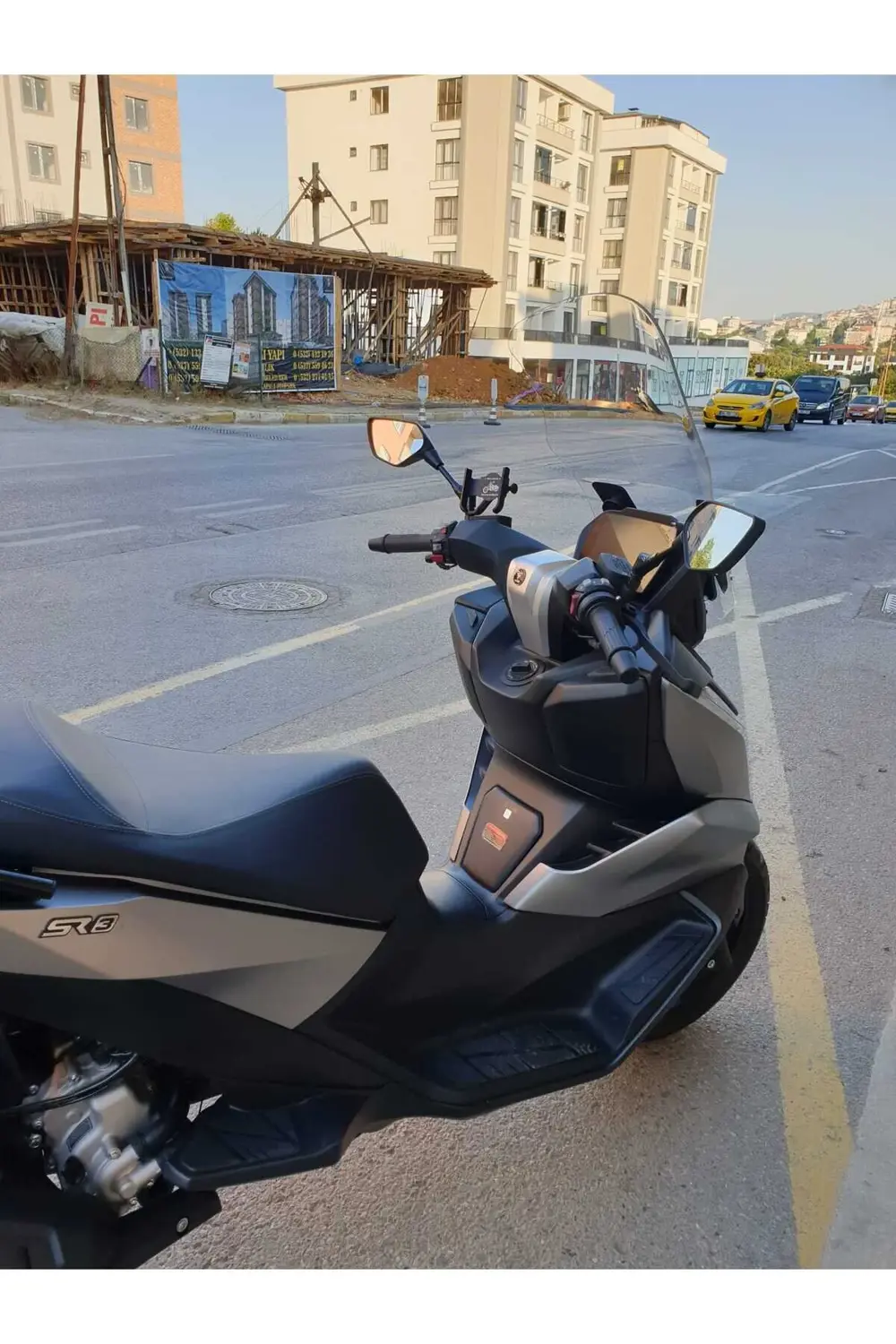 Voge Sr3 Ön Cam 2023 2024 Model 63cm Şeffaf Renkli 4mm