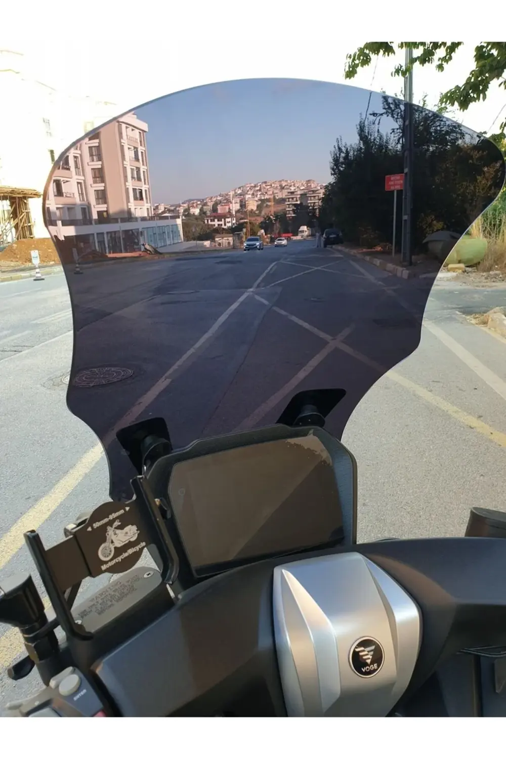 Voge SR3 Ön Cam 2023-2025 Model 63cm Siyah Renkli 4mm