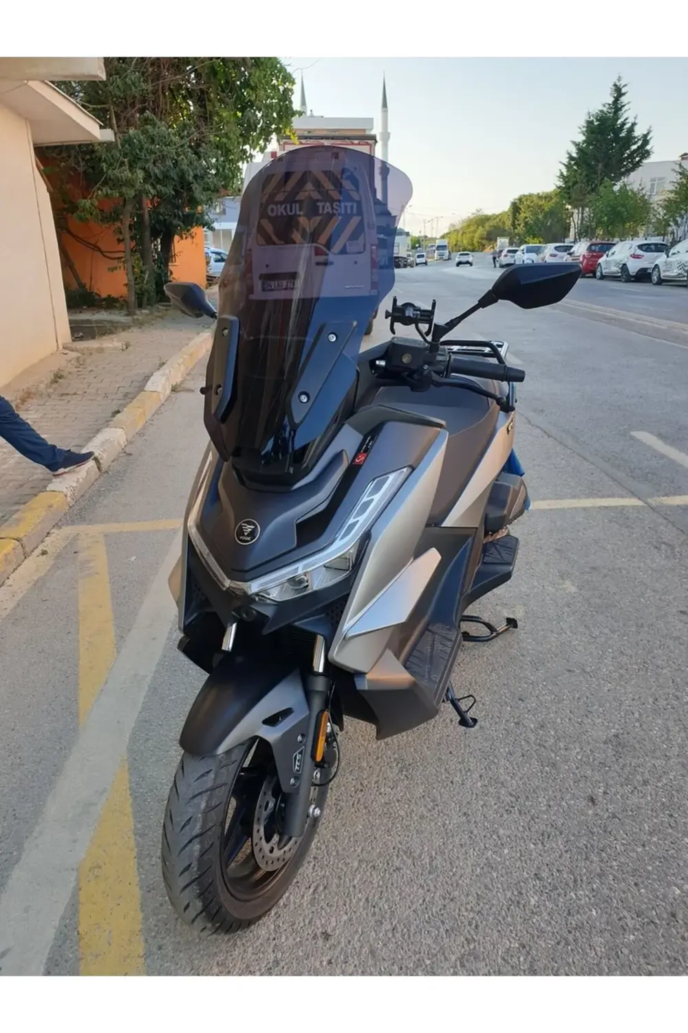 Voge SR3 Ön Cam 2023-2025 Model 63cm Siyah Renkli 4mm