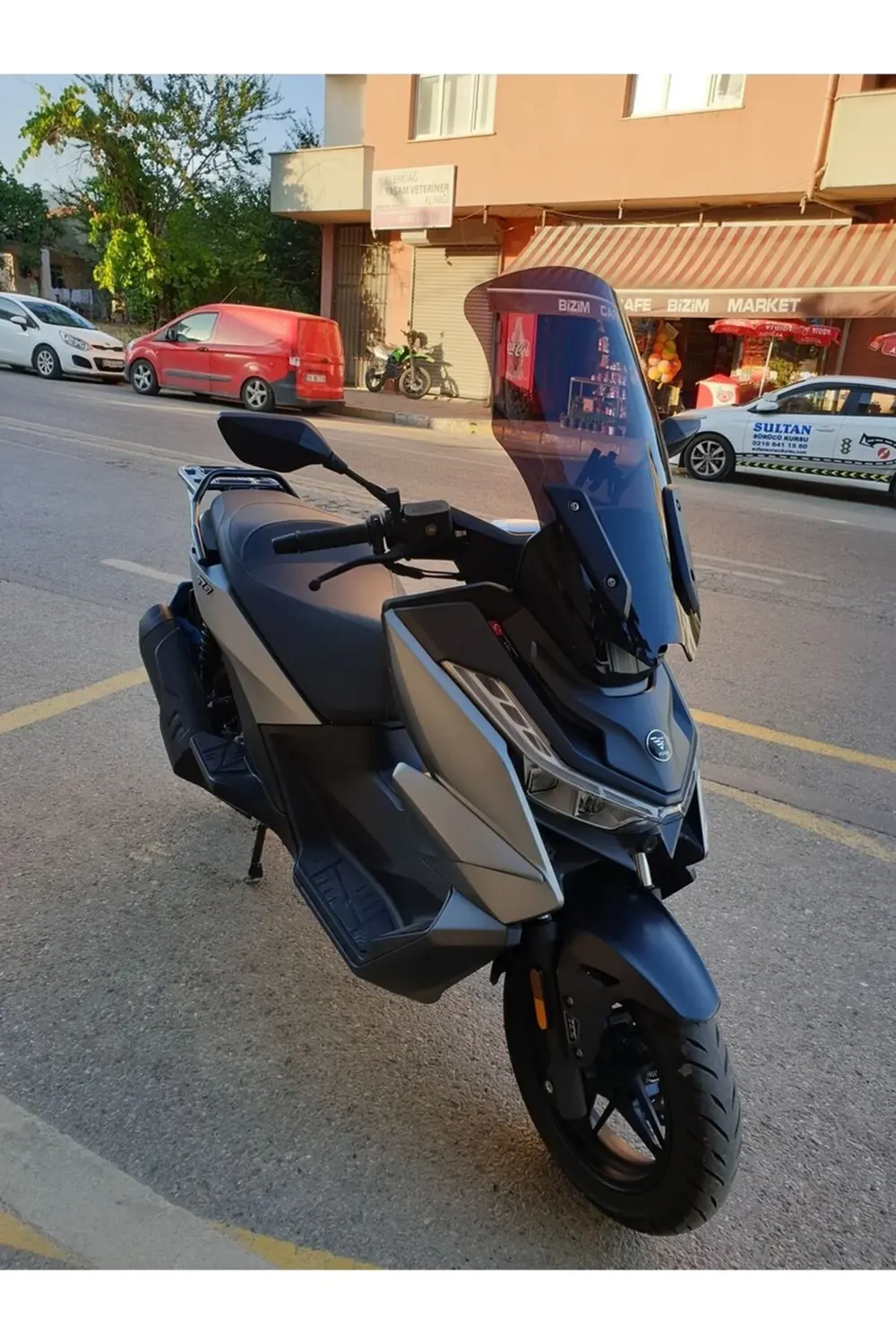 Voge SR3 Ön Cam 2023-2025 Model 63cm Siyah Renkli 4mm