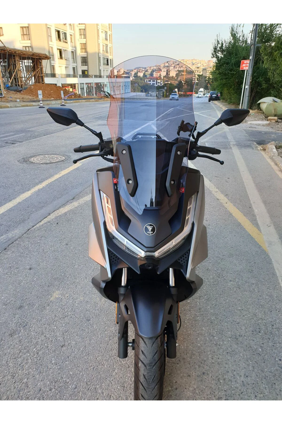 Voge SR3 Ön Cam 2023-2026 Model 70cm Füme Renk 4mm