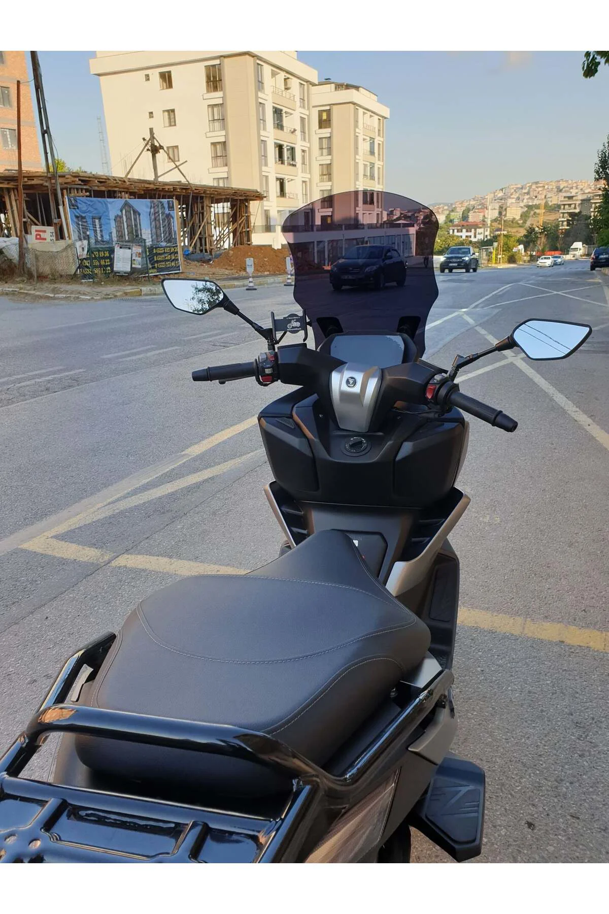 Voge SR3 Ön Cam 2023-2026 Model 63cm Siyah Renkli 4mm