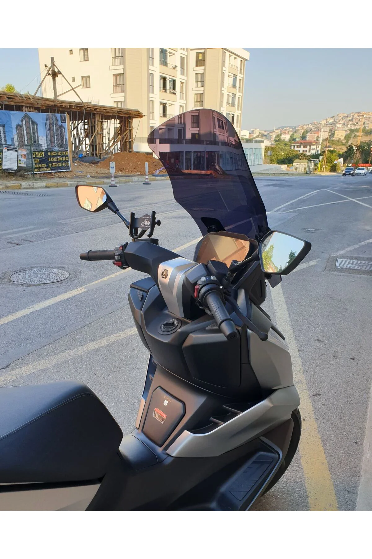 Voge SR3 Ön Cam 2023-2026 Model 63cm Siyah Renkli 4mm