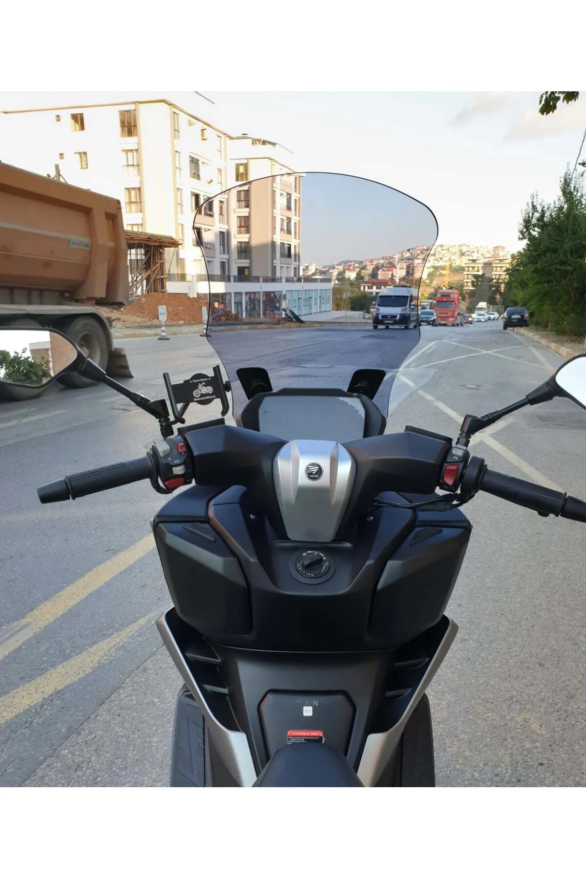 Voge SR3 Ön Cam 2023-2026 Model 70cm Füme Renk 4mm