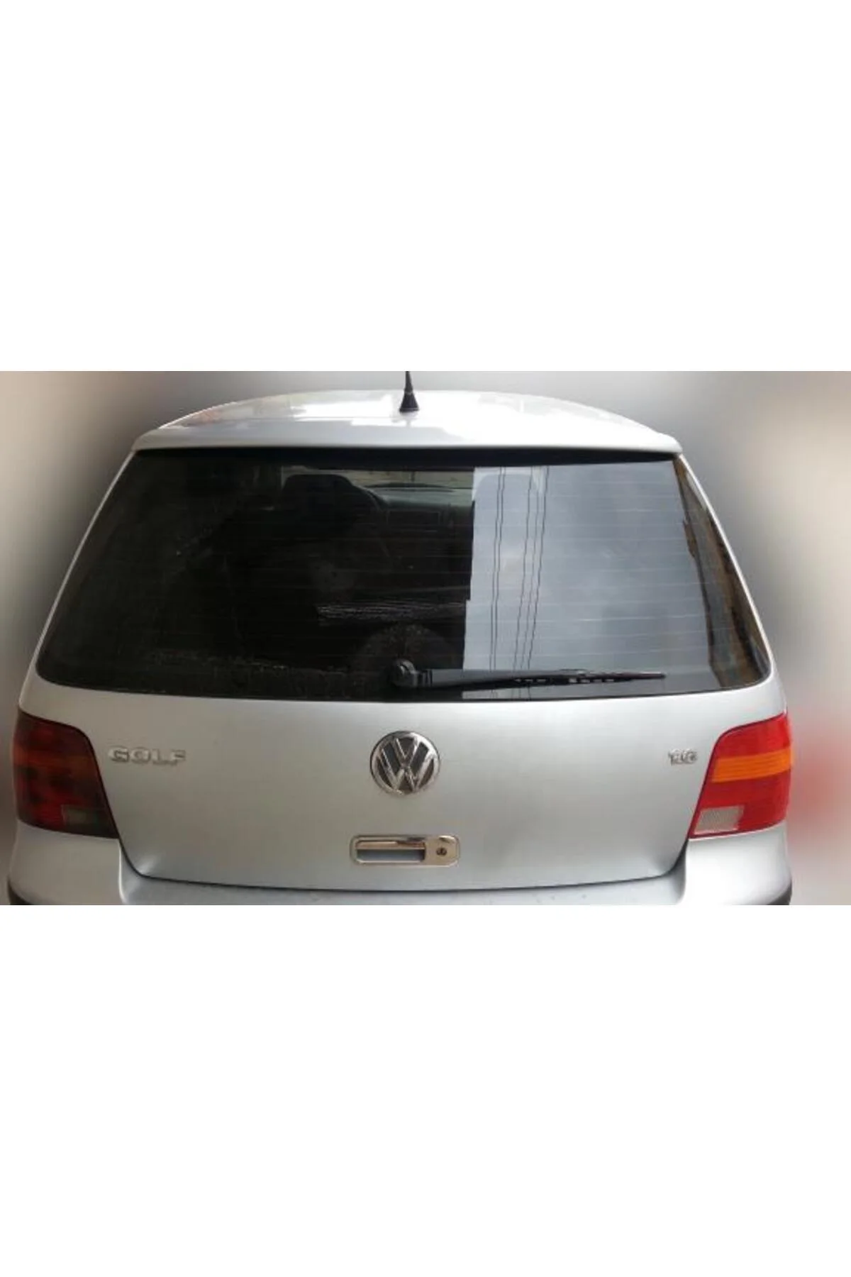 VOLKSWAGEN GOLF 4 1996-2003 ASTARLI ANATOMİK SPOİLER