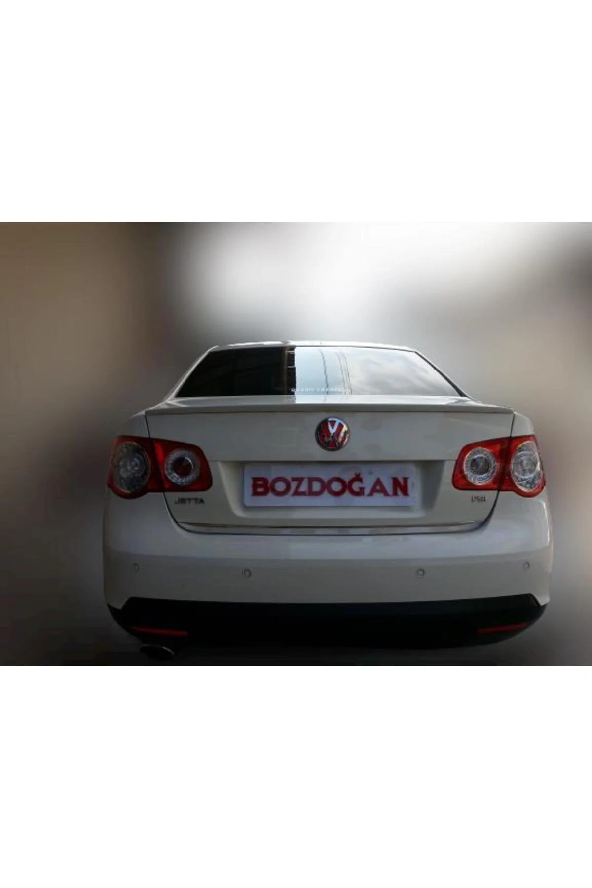VOLKSWAGEN JETTA 2006-2010 ASTARLI ANATOMİK SPOİLER VOLKSWAGEN JETTA 2006-2010 ASTARLI ANATOMİK SPOİLER