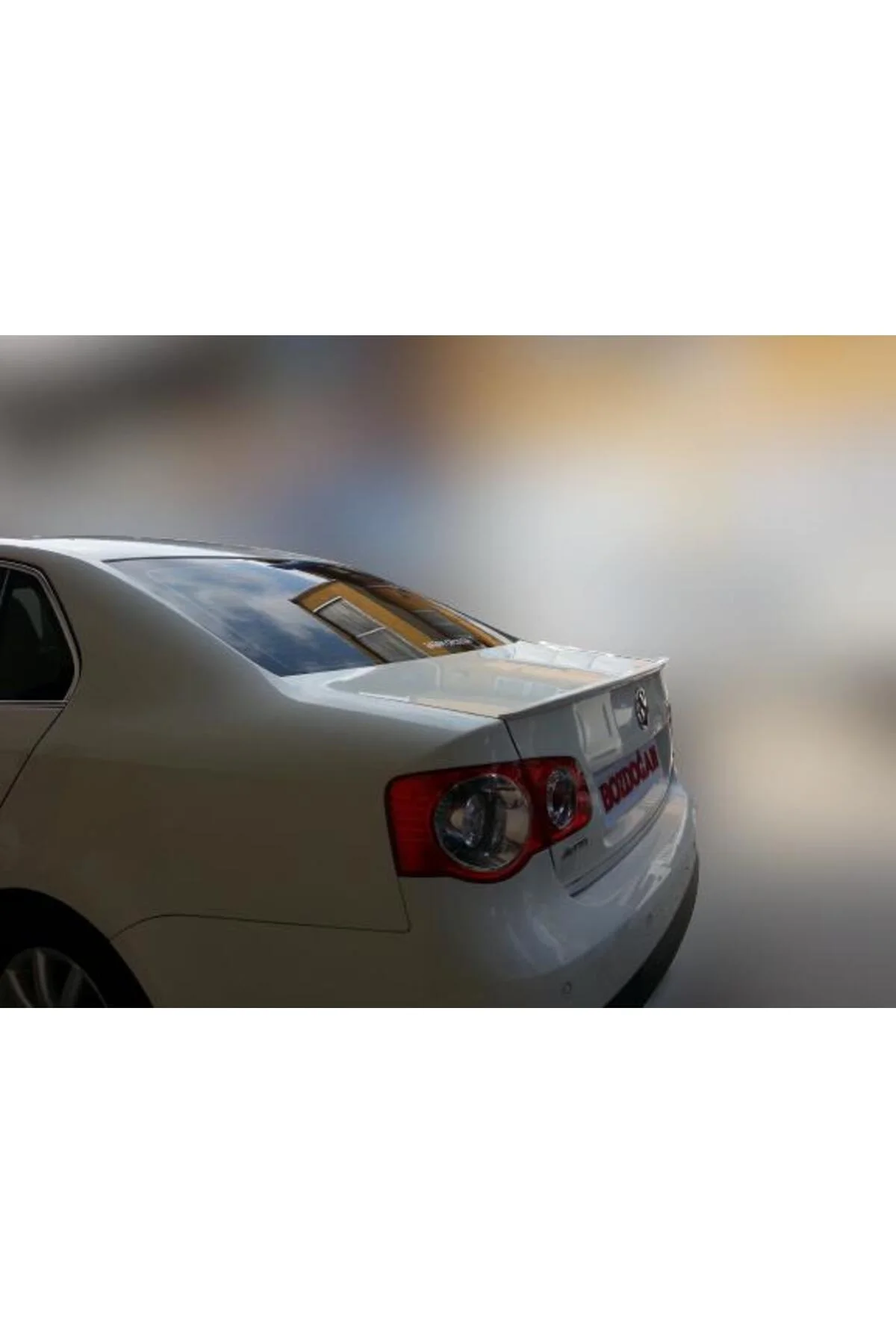 VOLKSWAGEN JETTA 2006-2010 ASTARLI ANATOMİK SPOİLER VOLKSWAGEN JETTA 2006-2010 ASTARLI ANATOMİK SPOİLER