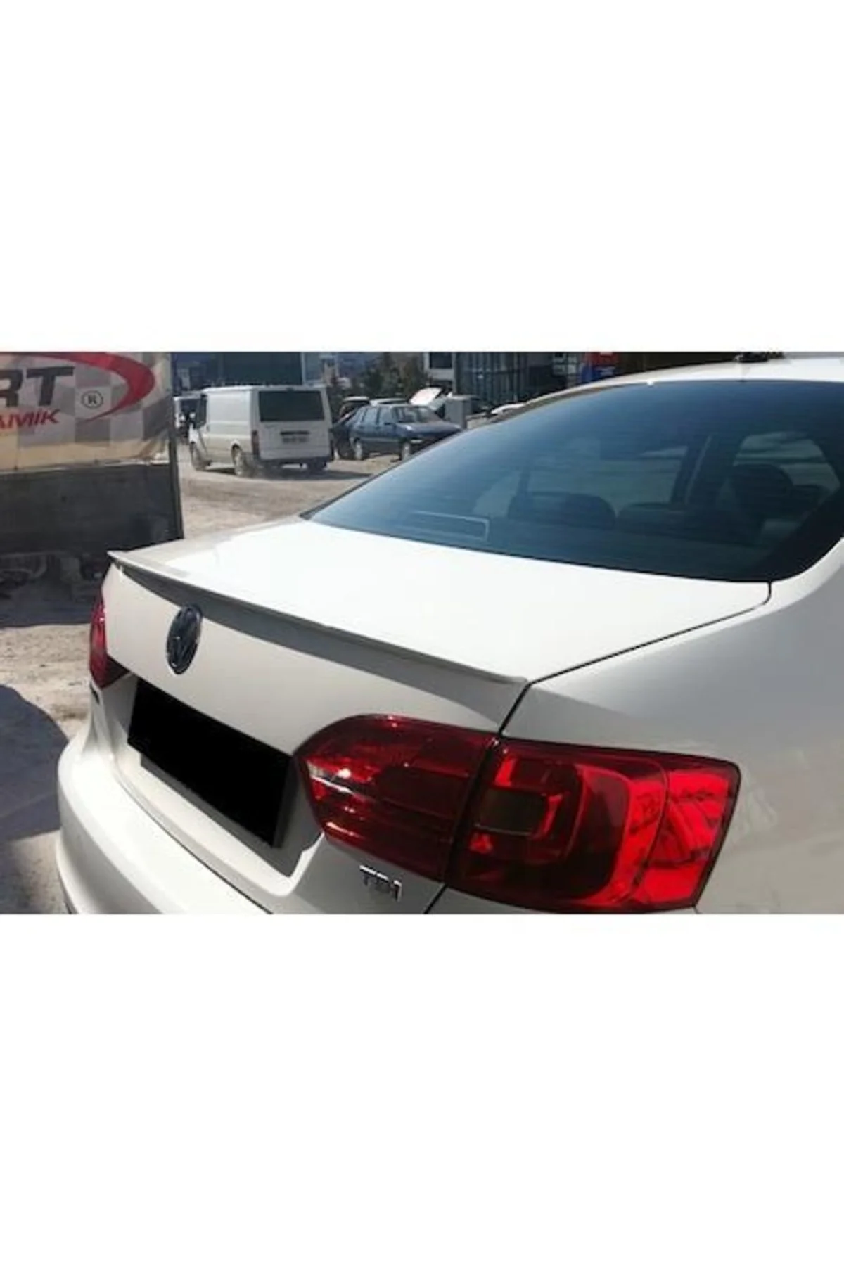 Volkswagen Jetta 2015-2019 Astarlı Bagaj Üstü Spoyler (sry)