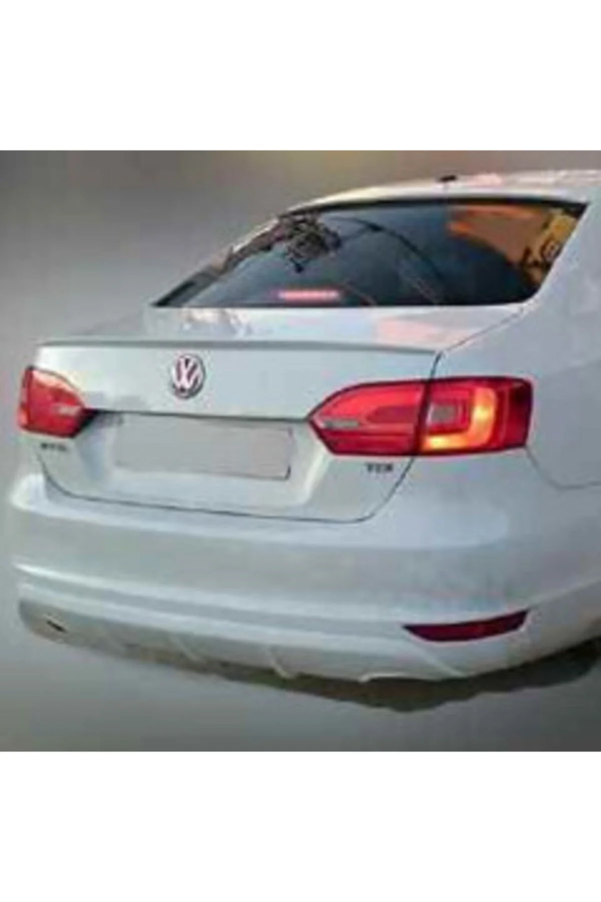 Volkswagen Jetta 2011-2014 Beyaz Spoyler Uyumlu Volkswagen Jetta 2011-2014 Beyaz Spoyler Uyumlu