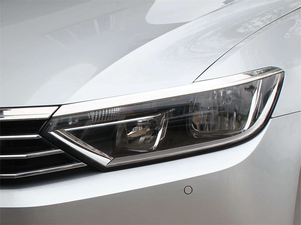 Volkswagen Passat Uyumlu 45420 Far Üst Çıtası 3 Parça Krom 2019 V