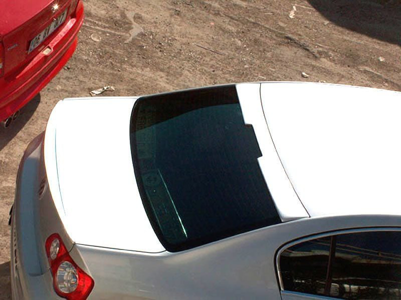 Volkswagen Passat Uyumlu B6 Spoiler Cam Üstü Volkswagen Passat Uyumlu B6 Spoiler Cam Üstü