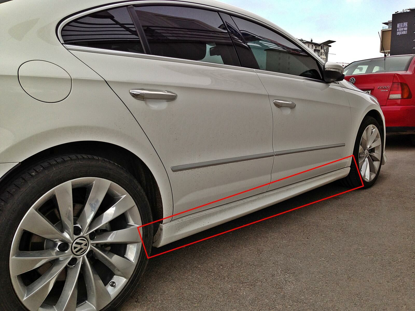 Volkswagen Passat Uyumlu CC Yan Marşpiyel Parça