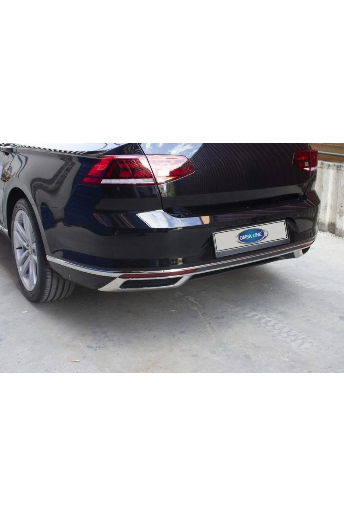 Volkswagen Passat B8 Arka Tampon Çıtası 3 Parça Paslanmaz Çelik