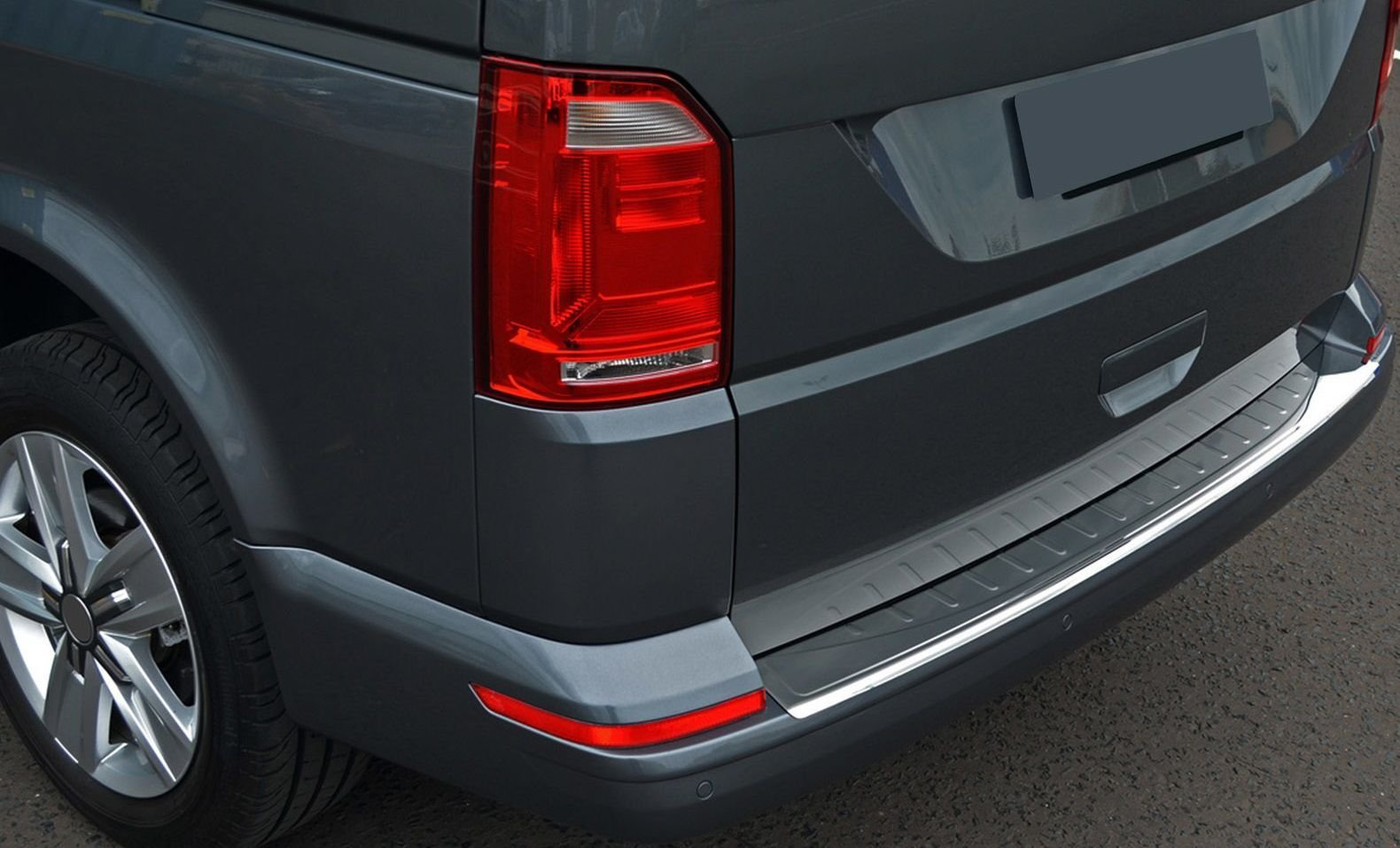 Volkswagen T6 Uyumlu Transporter Arka Tampon Eşiği -2015 Paslanma