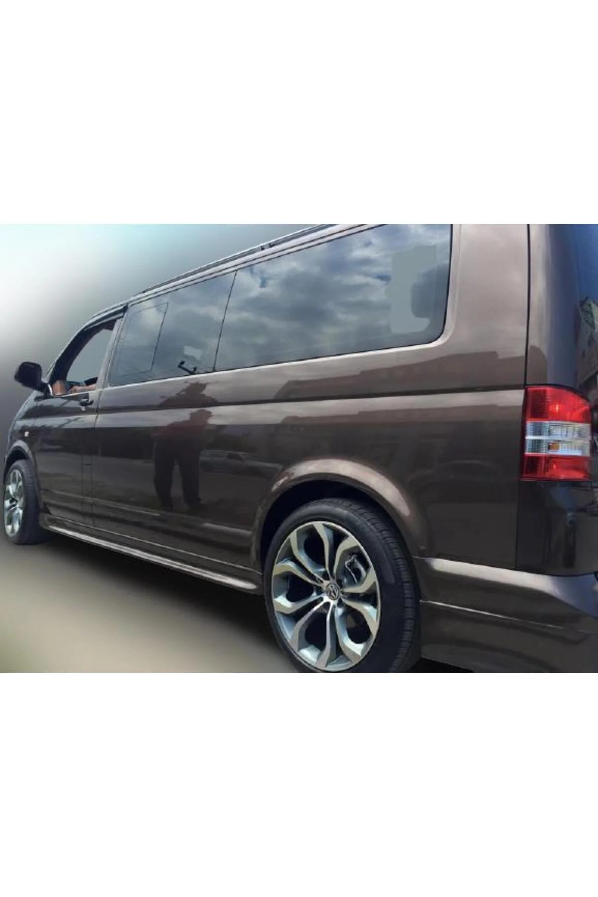 VOLKSWAGEN T7 2015-2020 ASTARLI YAN MARŞPİYEL