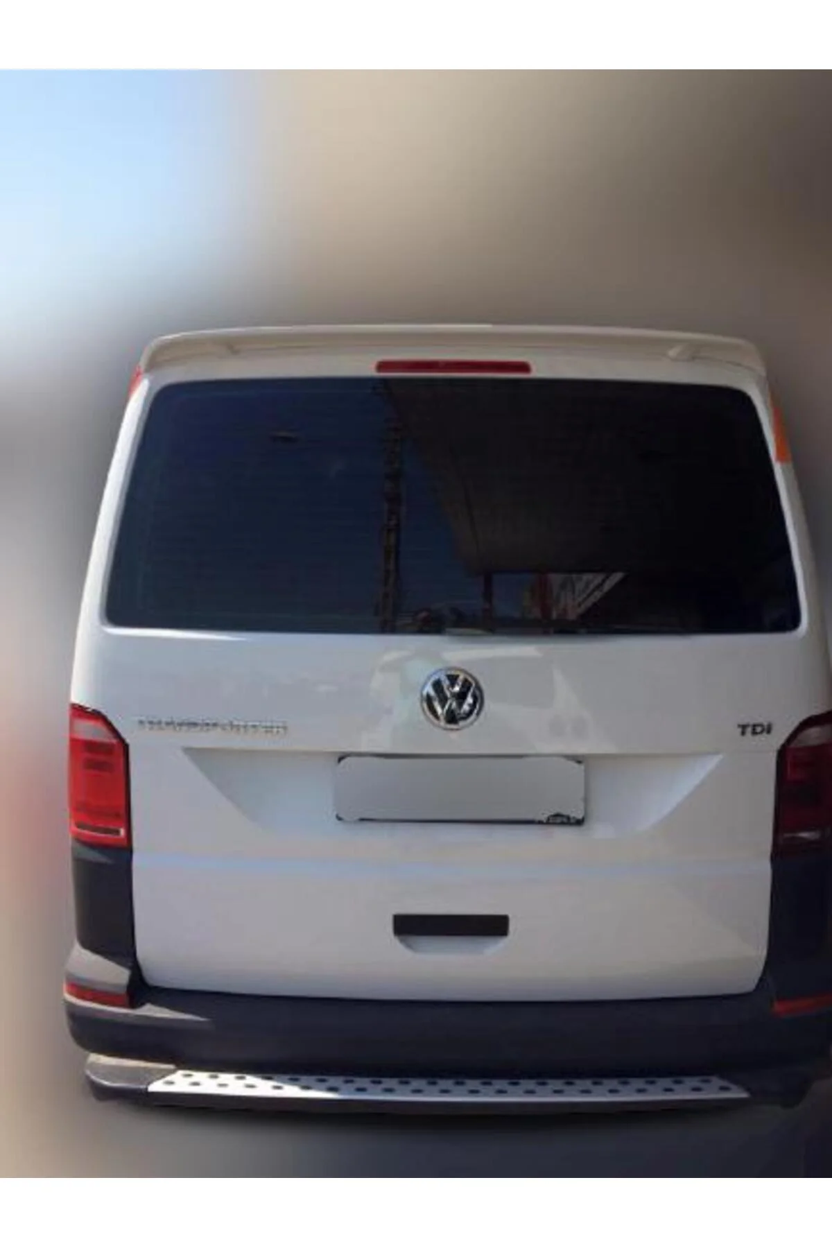 VOLKSWAGEN T7 2015-2020 ASTARLI ANATOMİK SPOİLER