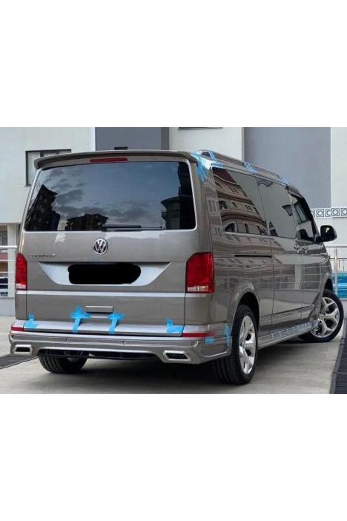 Volkswagen Transporter T7 Siyah Spoiler Uyumlu