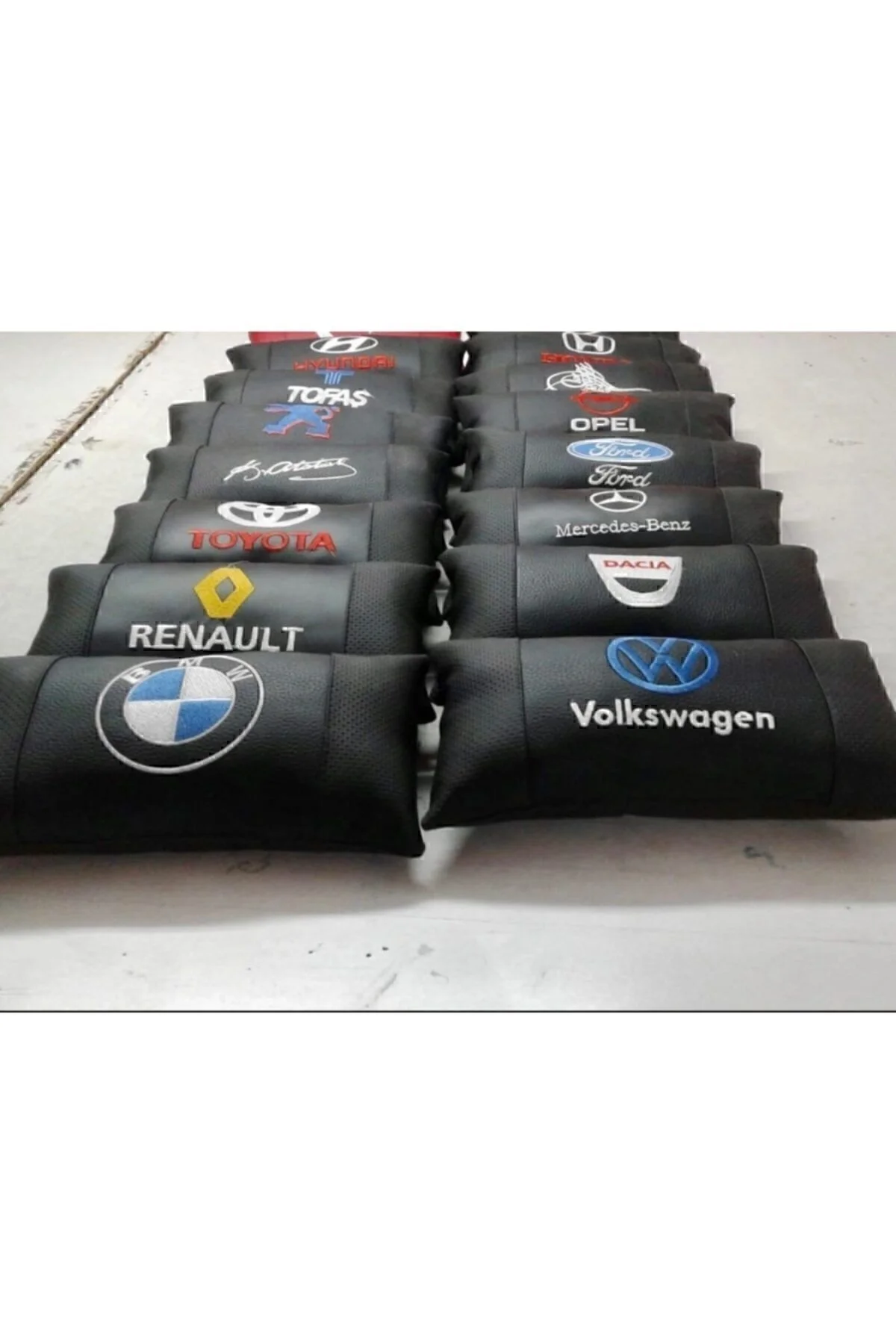 Volkwagen Deri Nakışlı Oto Başlık Boyun Yastığı Iki Adet - Görsel 2