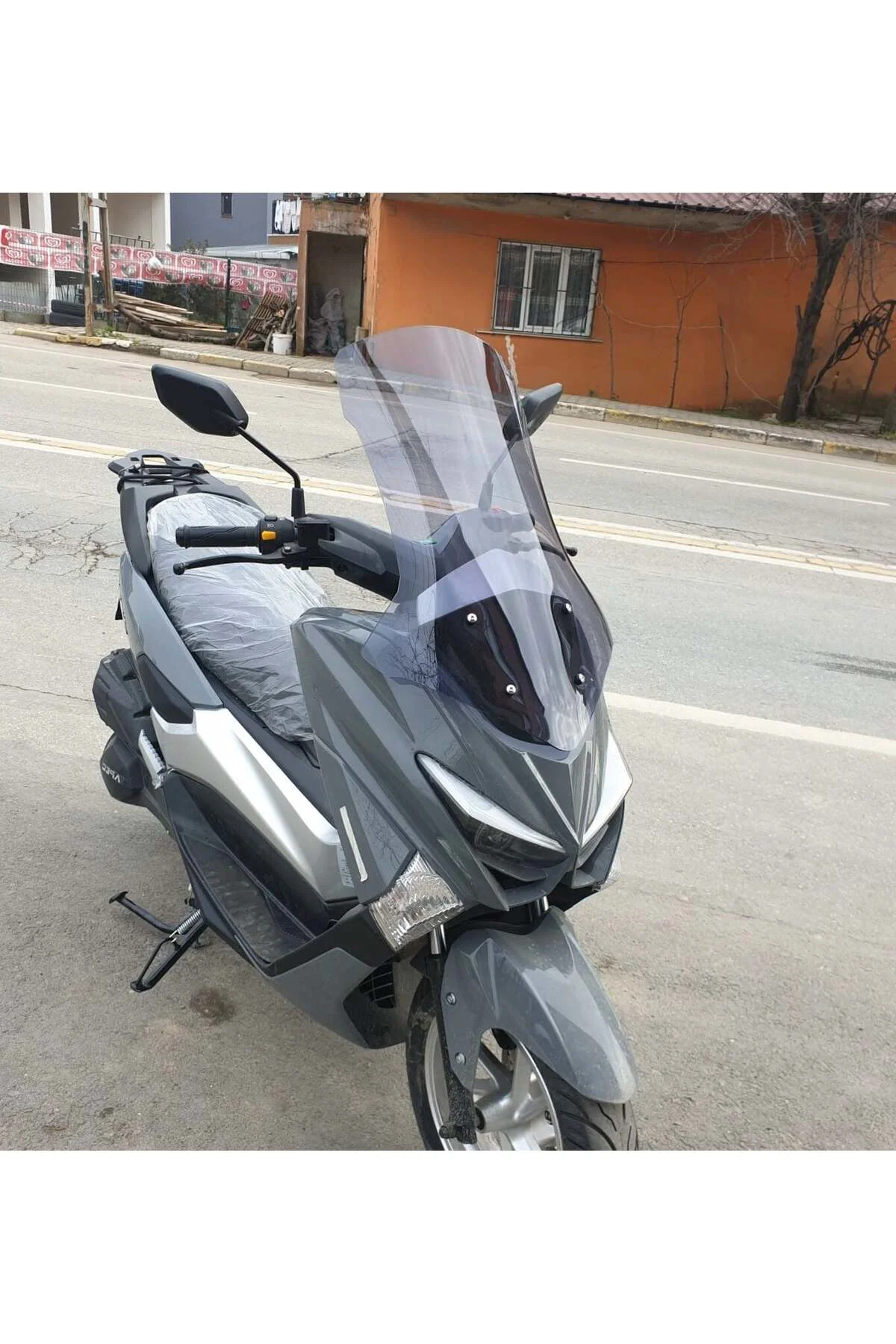 Volta Apec Apx5 Ön Cam 2023-2026 Model 68cm Füme Renkli 4mm ORTA 