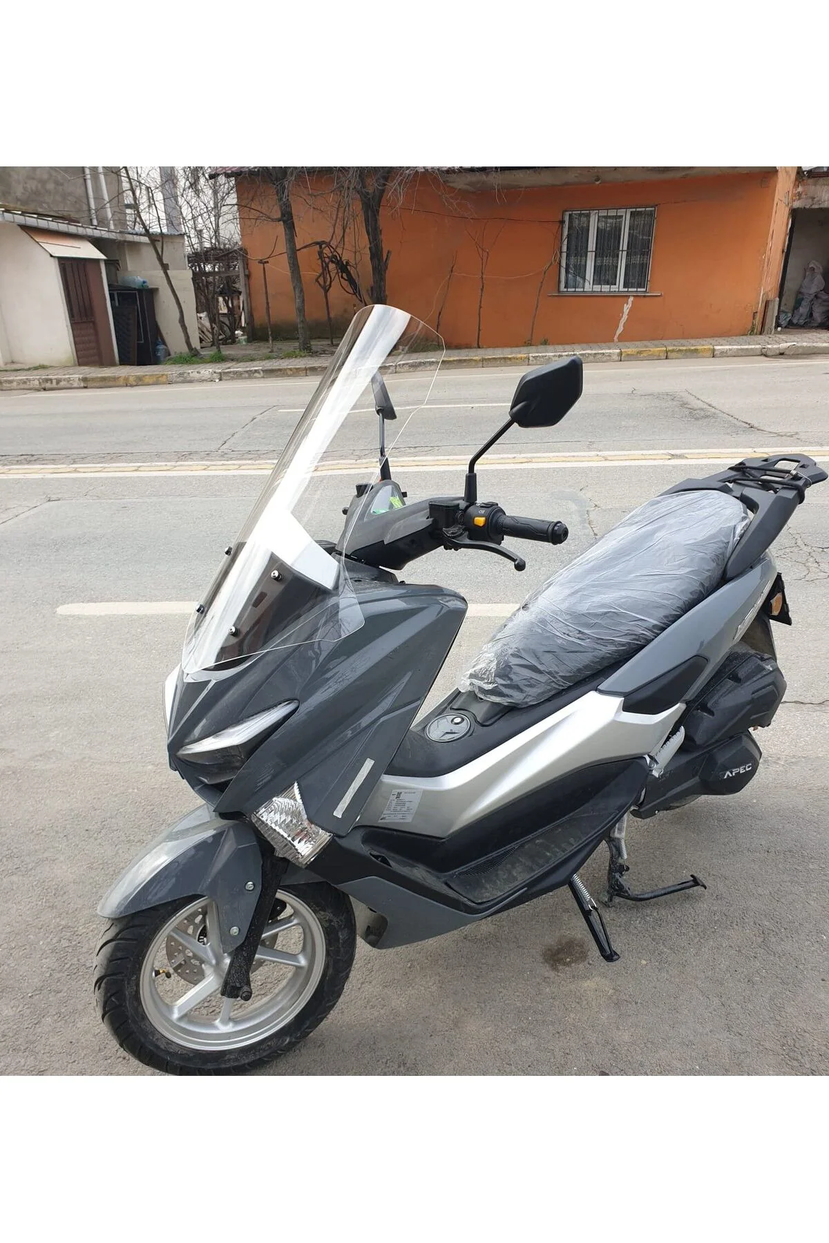 Volta Apec Apx5 Ön Cam 2023-2026 Model 68cm Şeffaf Renkli 4mm ORTA BOYLU