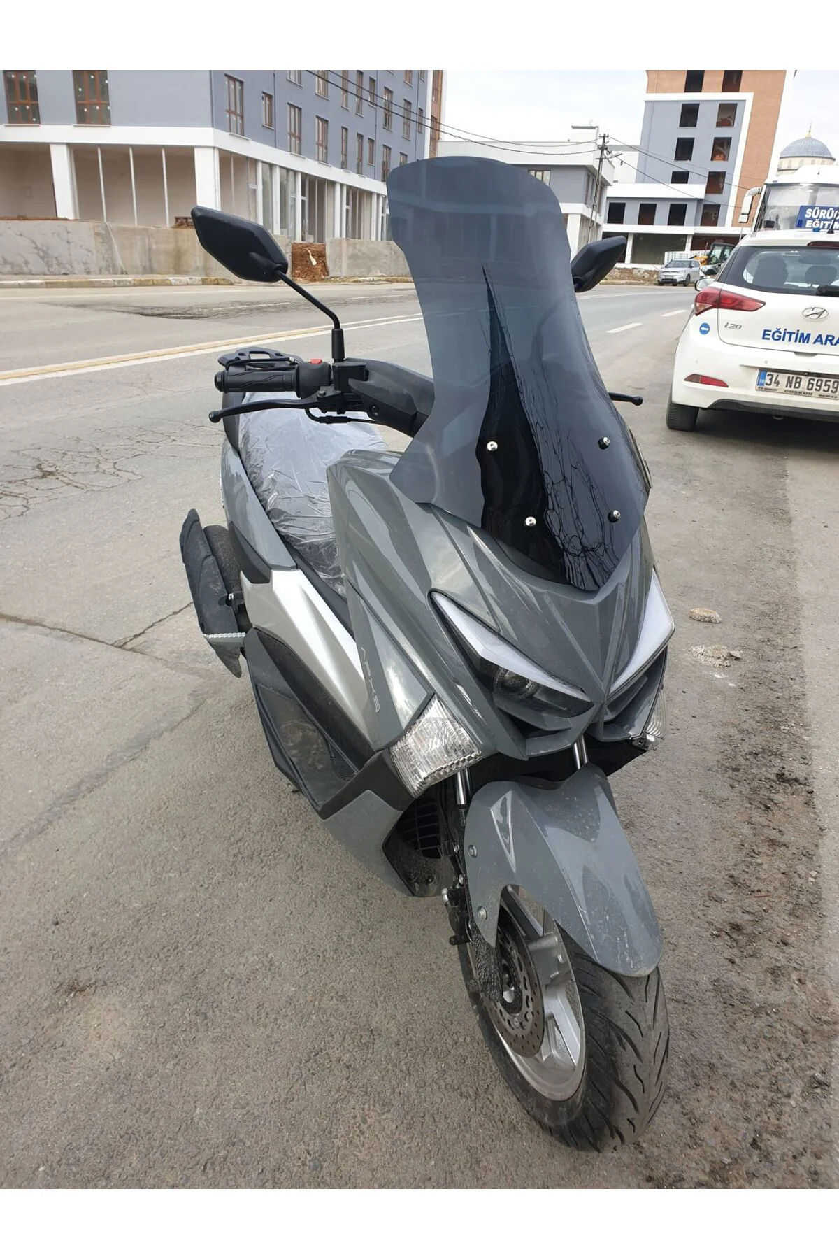 Volta Apec Apx5 Ön Cam 2023-2026 Model 68cm Siyah Renkli 4mm ORTA
