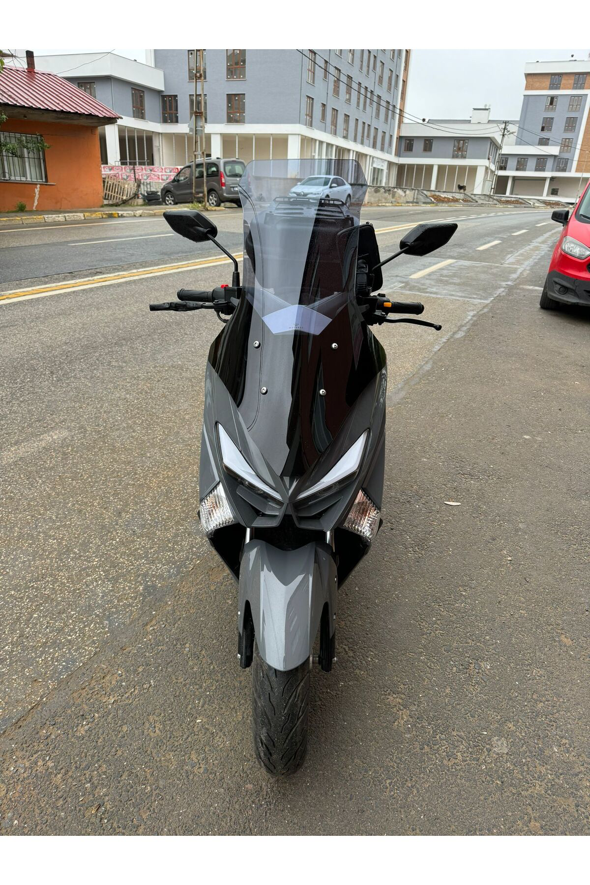 Motocam Volta Apec Apx5 Ön Cam 2023 2024 Model 78Cm Açıkfüme Renkli 4Mm U