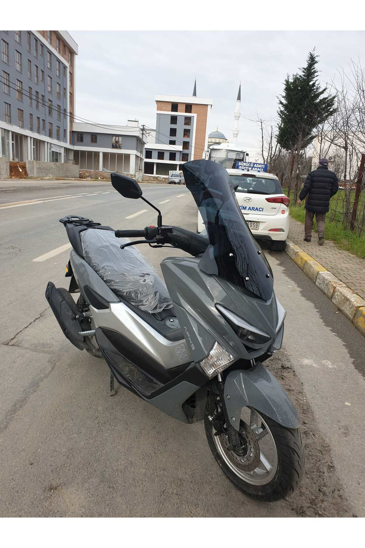 Motocam Volta Apec Apx5 Siperlik Ön Cam 2023-2025 Model 57Cm Siyah Renkli
