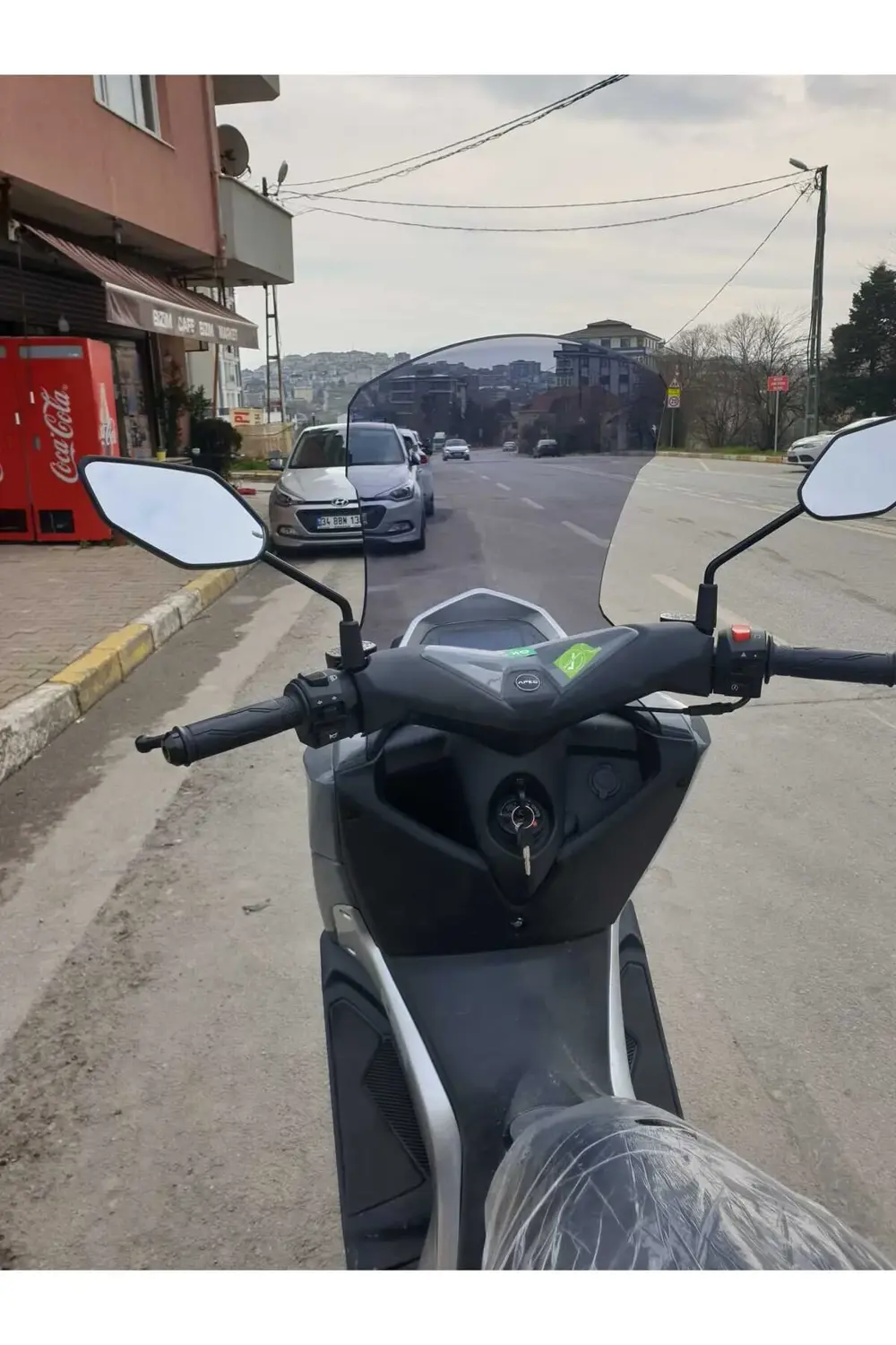 Volta Apec Apx5 Siperlik Ön Cam 2023-2025 Model 57cm Füme Renkli