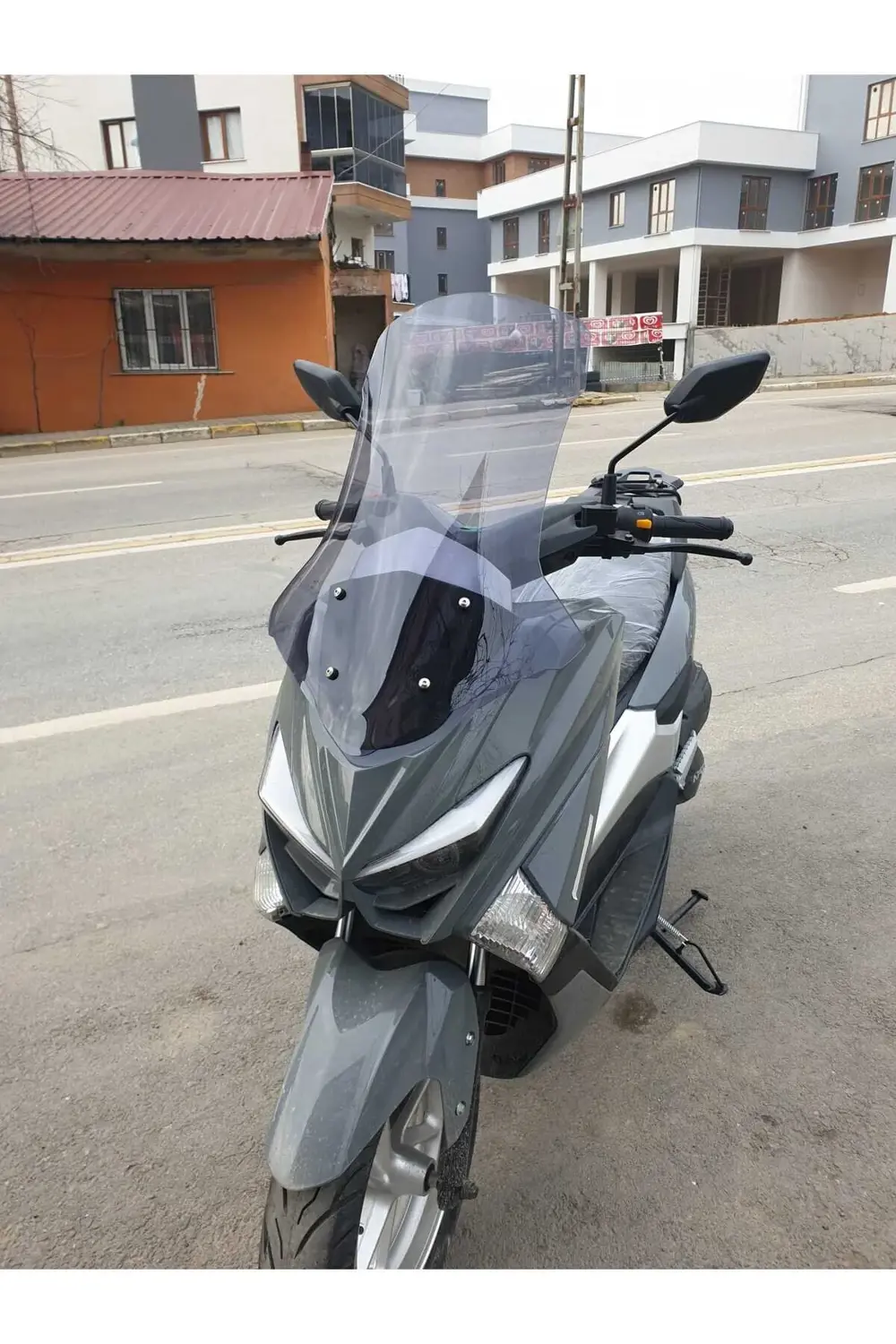 Volta Apec Apx5 Siperlik Ön Cam 2023-2025 Model 57cm Füme Renkli