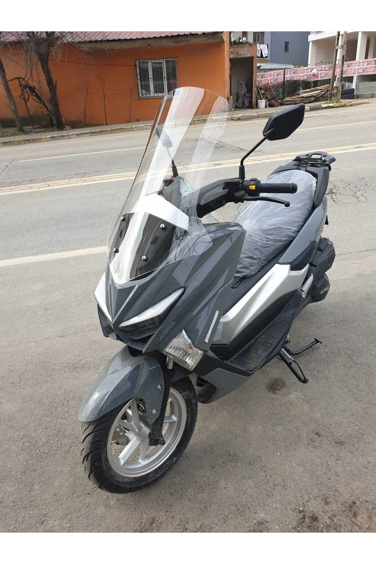 Volta Apec Apx5 Uyumlu Siperlik Ön Cam 2023-2025 Model 68cm Şeffaf Renkli 4mm ORTA BOYLU CAM