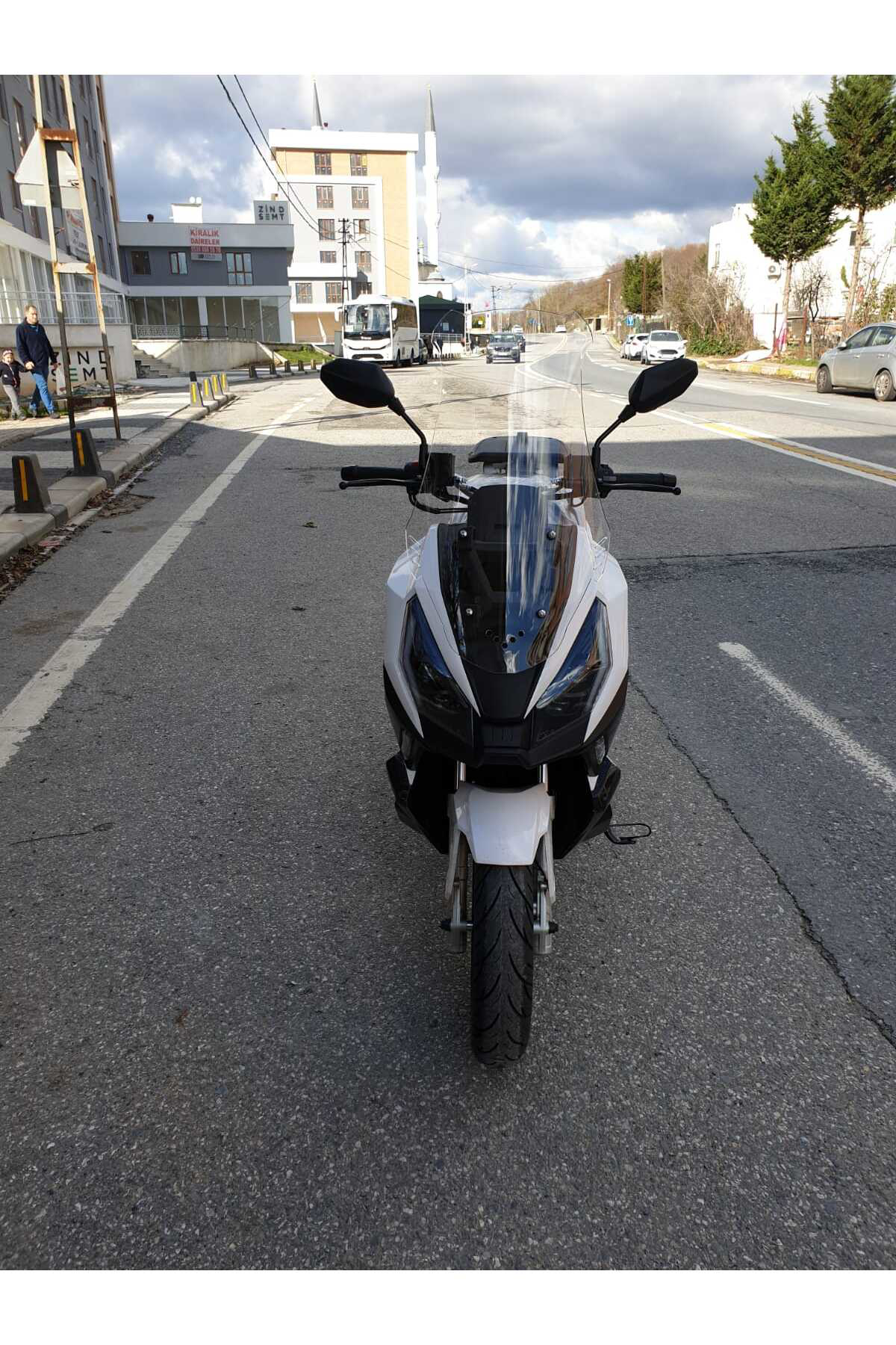 Motocam Volta Apec Apx7 Ön Cam 2024 Model 68Cm Şeffaf Renkli 4Mm Orta Boy