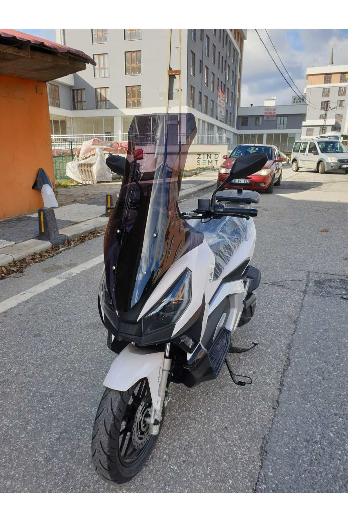 Motocam Volta Apec Apx7 Ön Cam 2024 Model Uyumlu 78Cm Siyah Renkli 4Mm Uz