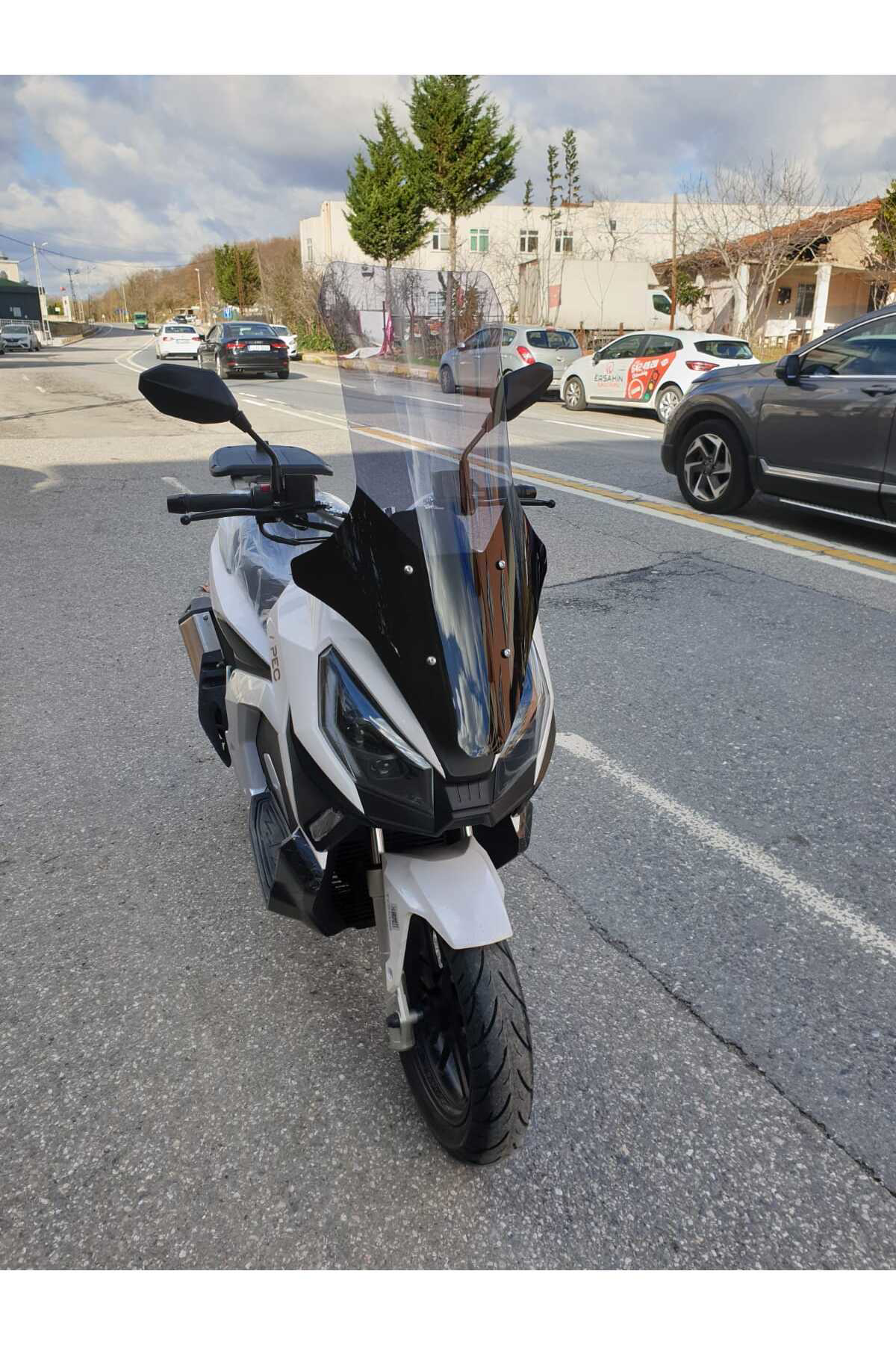 Motocam Volta Apec Apx7 Ön Cam 2024 Model 78Cm Açıkfüme Renkli 4Mm Uzun C