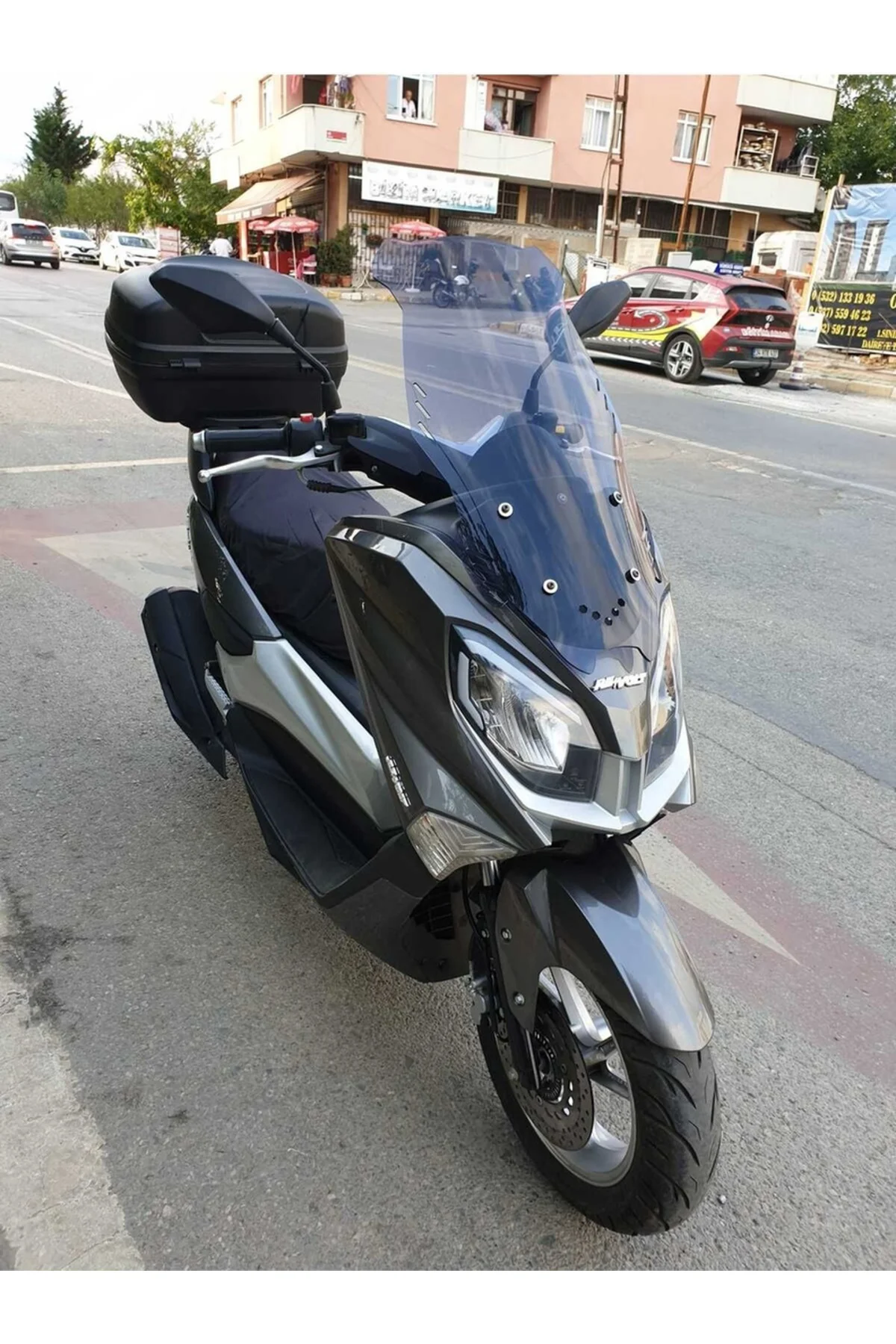 Volta Revolt Rm5 Ön Cam 2020-2021 Model 65cm Füme Renkli 4mm ORTA BOYLU Volta Revolt Rm5 Ön Cam 2020-2021 Model 65cm Füme Renkli 4mm ORTA BOYLU