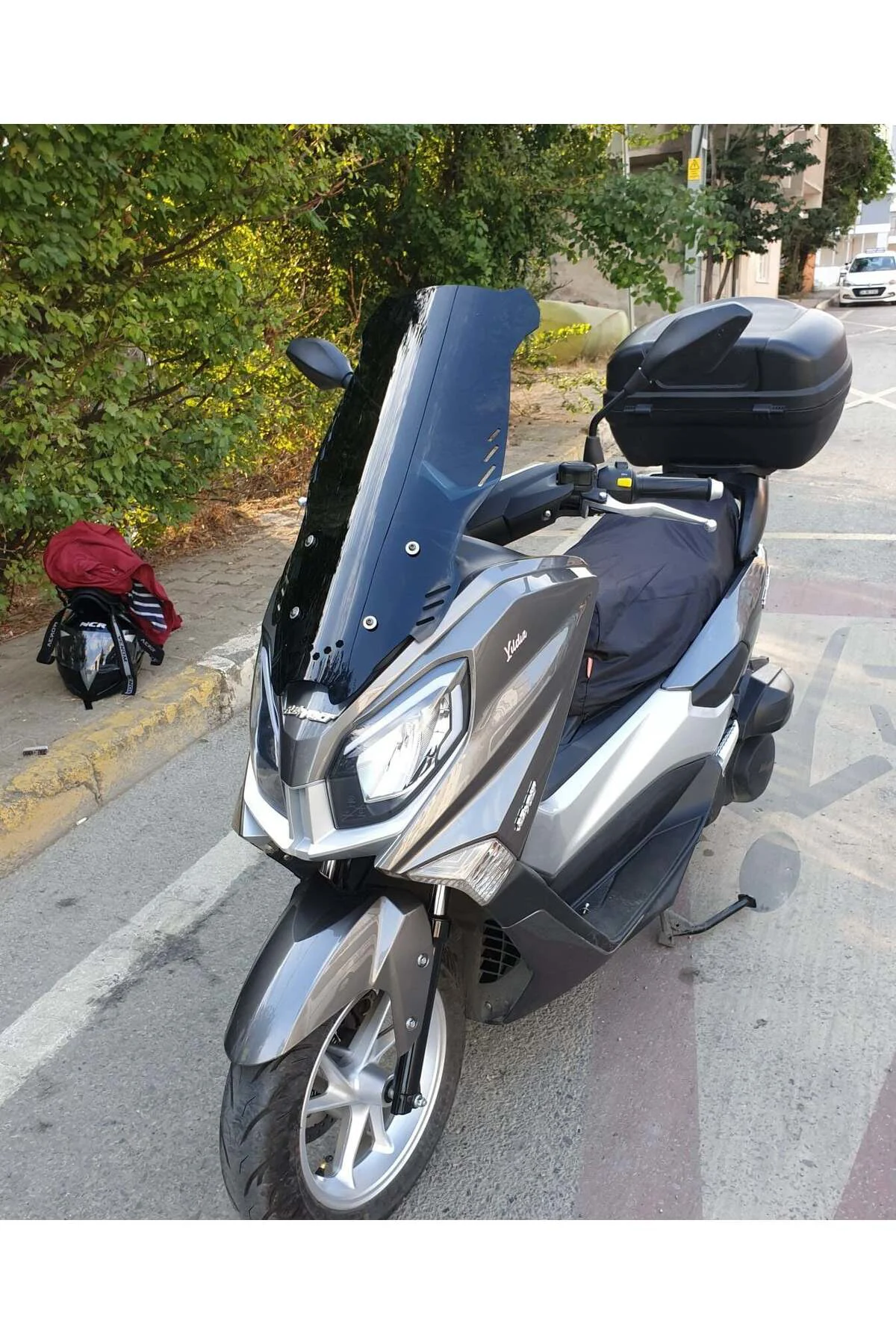 Volta Revolt Rm5 Ön Cam 2020-2021 Model 65cm Siyah Renkli 4mm ORT