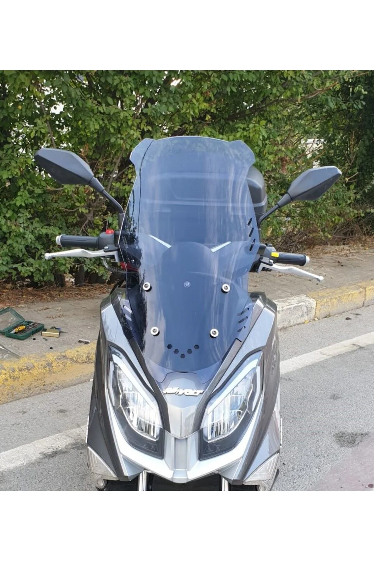 Volta Revolt Rm5 Ön Cam 2020-2021 Model 65cm Füme Renkli 4mm ORTA BOYLU