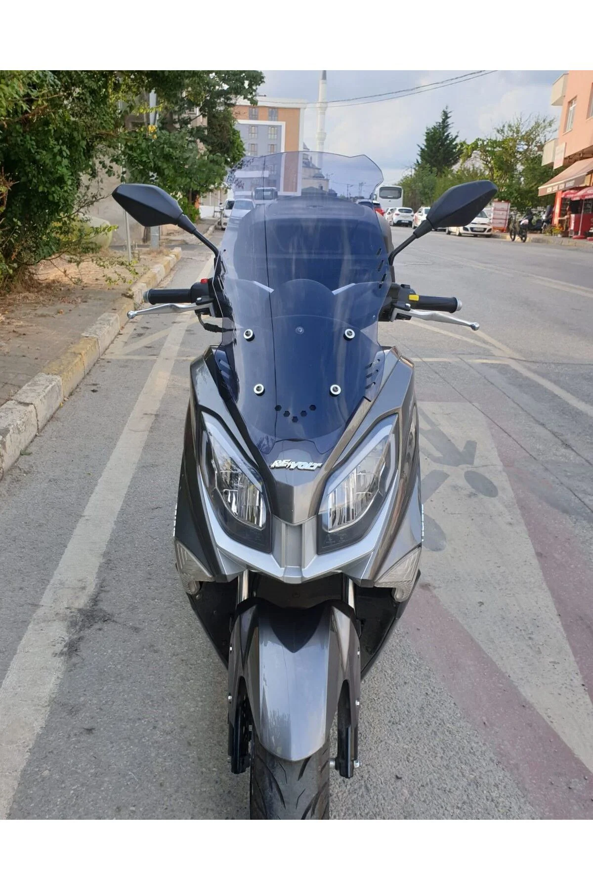 Volta Revolt Rm5 Ön Cam 2020-2021 Model 65cm Füme Renkli 4mm ORTA BOYLU
