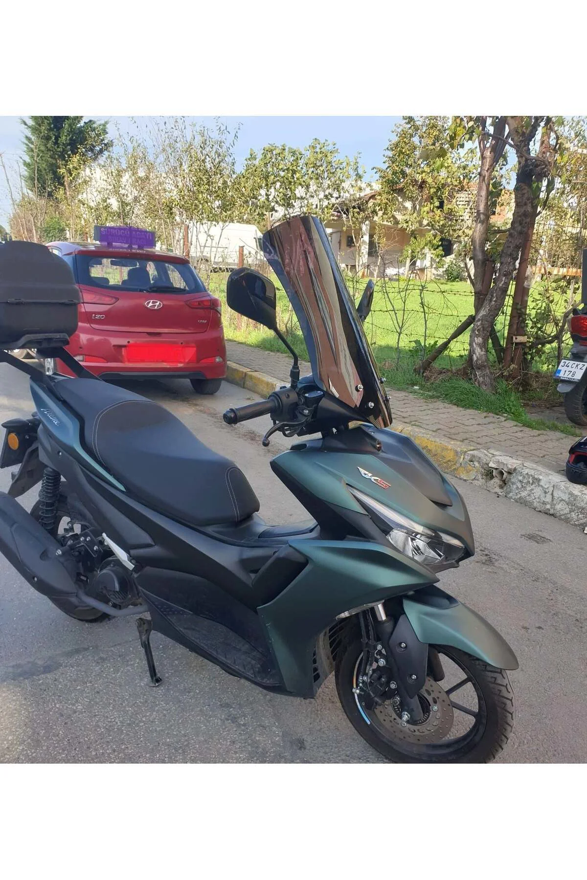 Volta Revolt RSX3 Ön Cam 2022-2026 Model 54cm Siyah Renkli